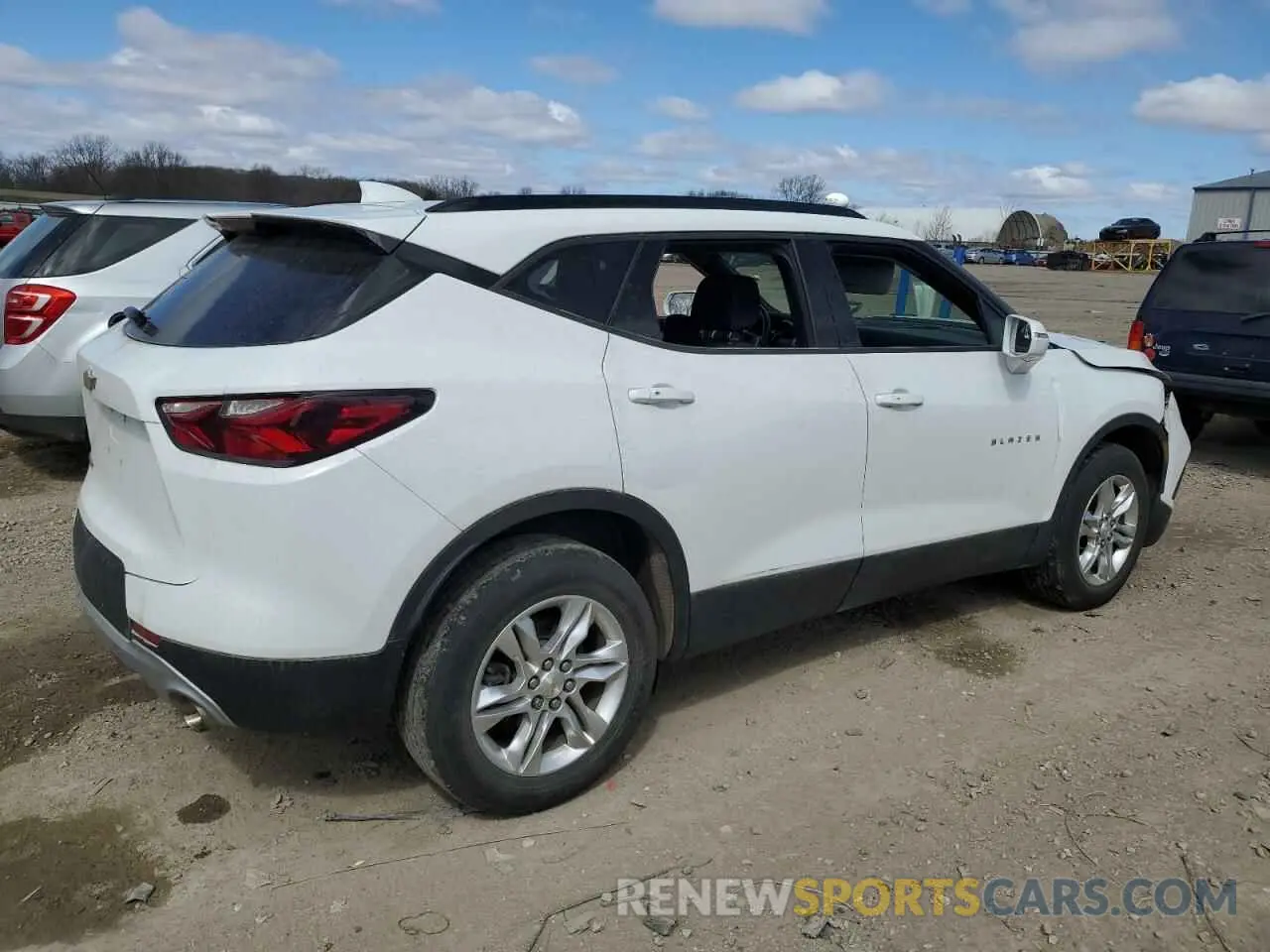 3 Photograph of a damaged car 3GNKBCRS7LS677883 CHEVROLET BLAZER 2020