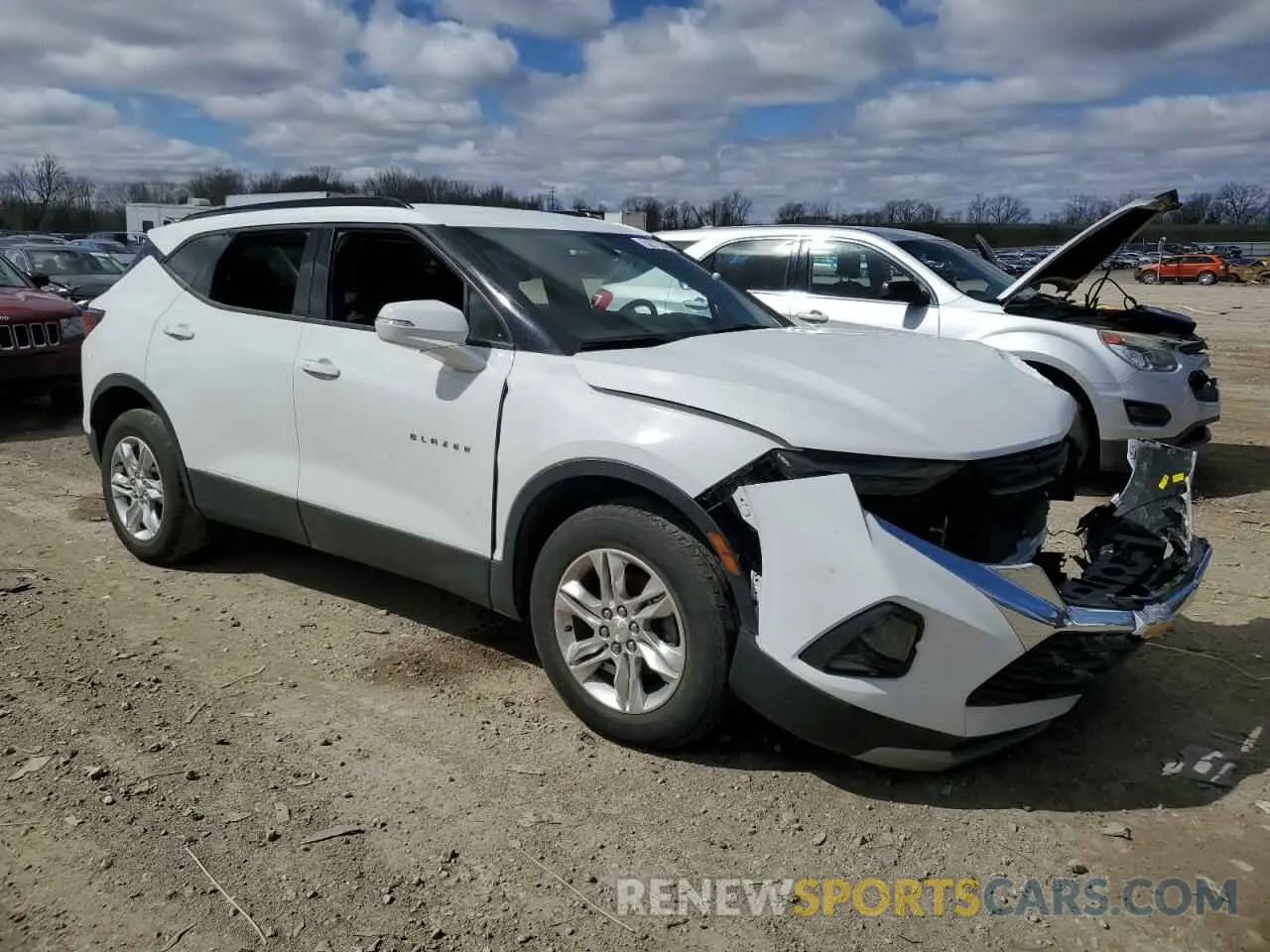 4 Photograph of a damaged car 3GNKBCRS7LS677883 CHEVROLET BLAZER 2020