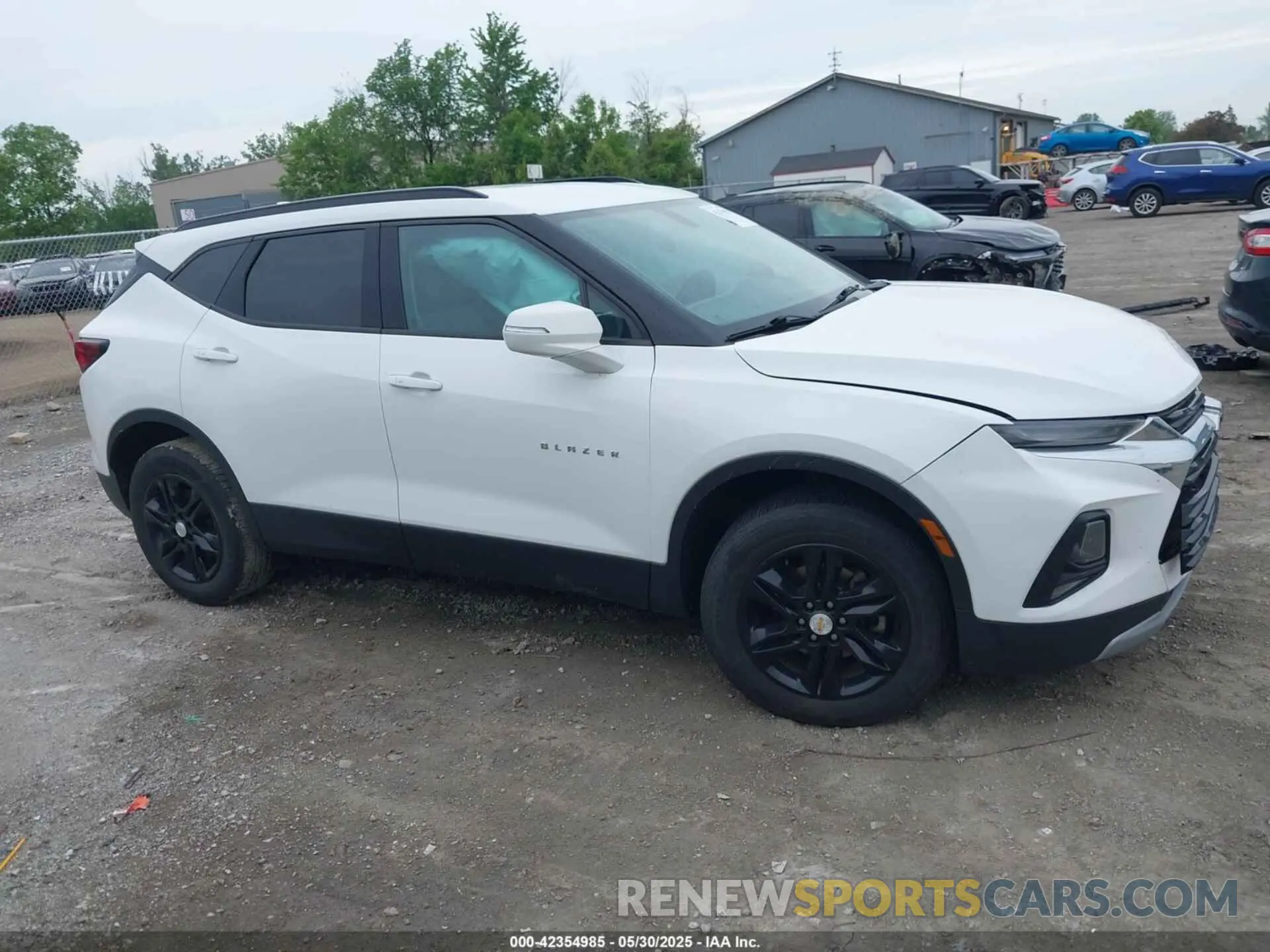 13 Photograph of a damaged car 3GNKBCRS8LS710020 CHEVROLET BLAZER 2020
