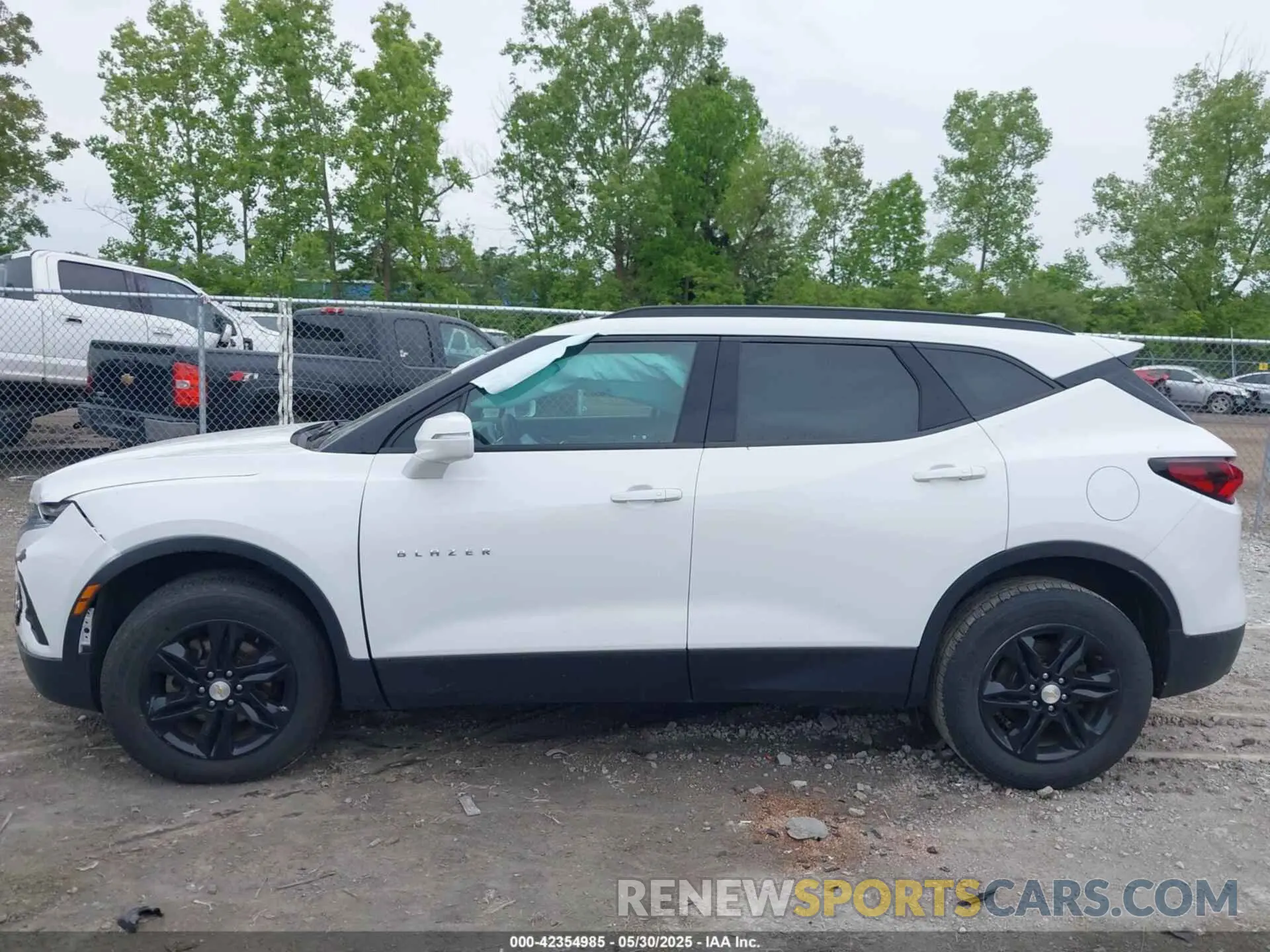 14 Photograph of a damaged car 3GNKBCRS8LS710020 CHEVROLET BLAZER 2020
