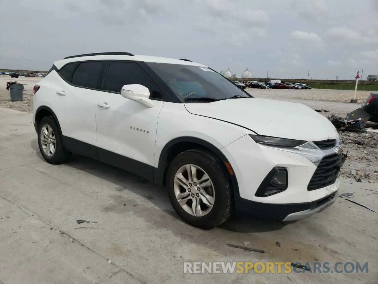 4 Photograph of a damaged car 3GNKBCRSXLS550447 CHEVROLET BLAZER 2020