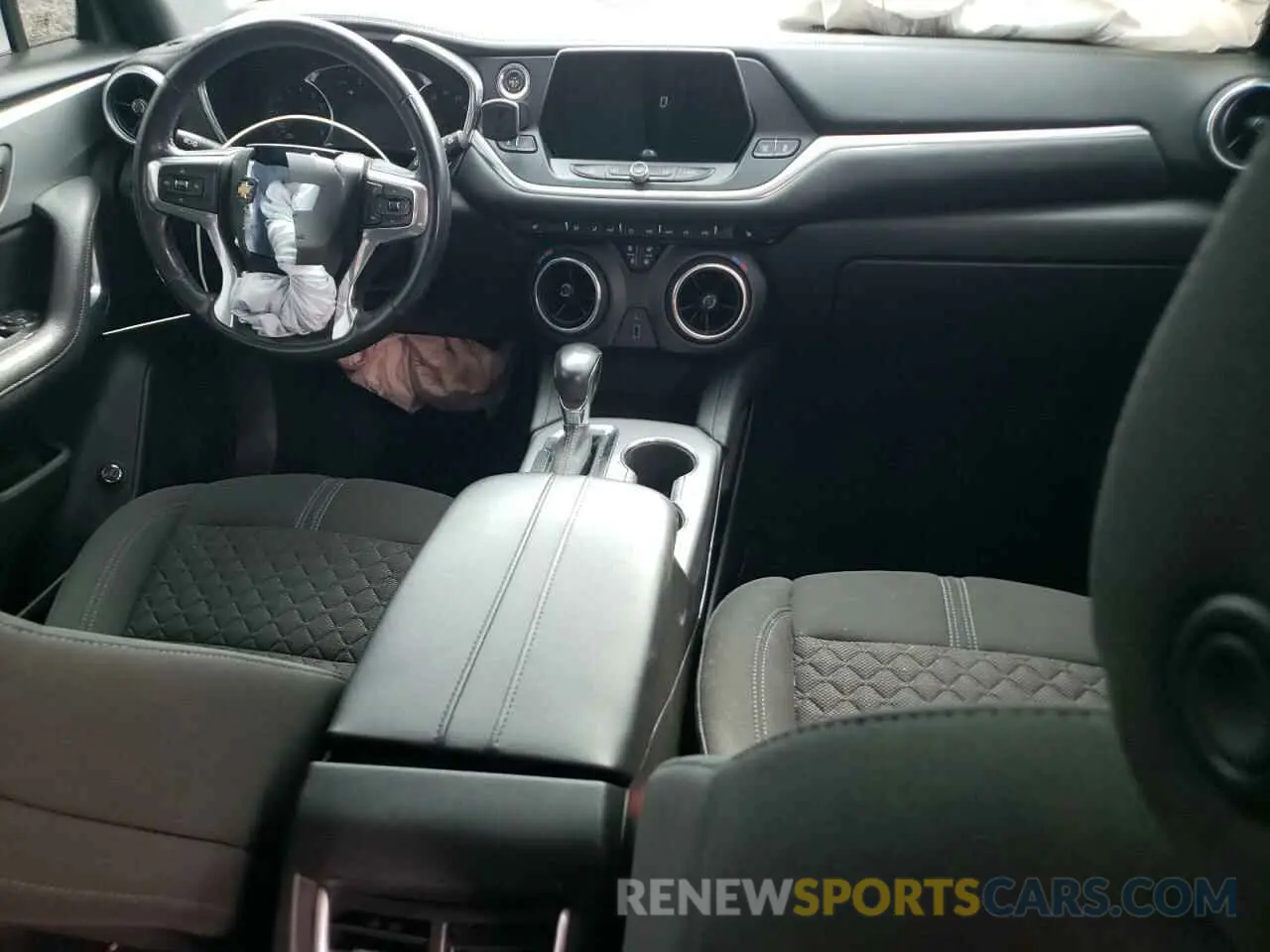 8 Photograph of a damaged car 3GNKBCRSXLS550447 CHEVROLET BLAZER 2020