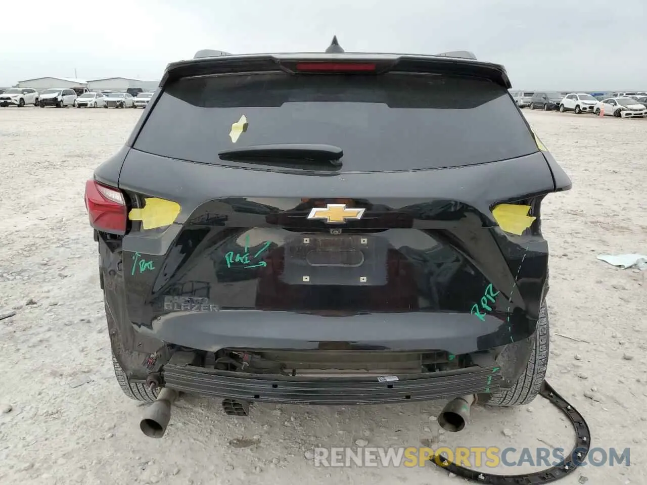 6 Photograph of a damaged car 3GNKBCRSXLS704607 CHEVROLET BLAZER 2020