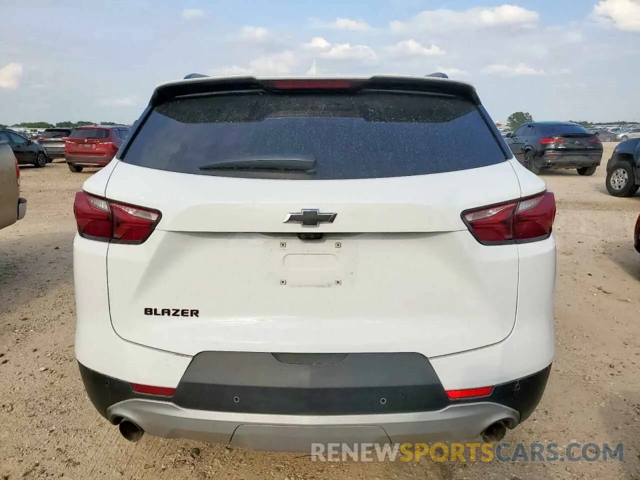 6 Photograph of a damaged car 3GNKBDR46LS665005 CHEVROLET BLAZER 2020