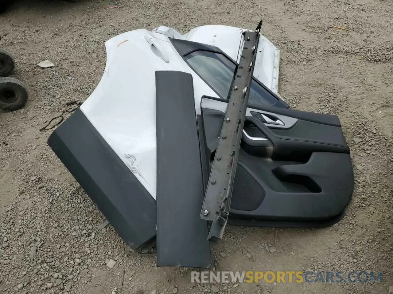 13 Photograph of a damaged car 3GNKBDRS0LS646514 CHEVROLET BLAZER 2020