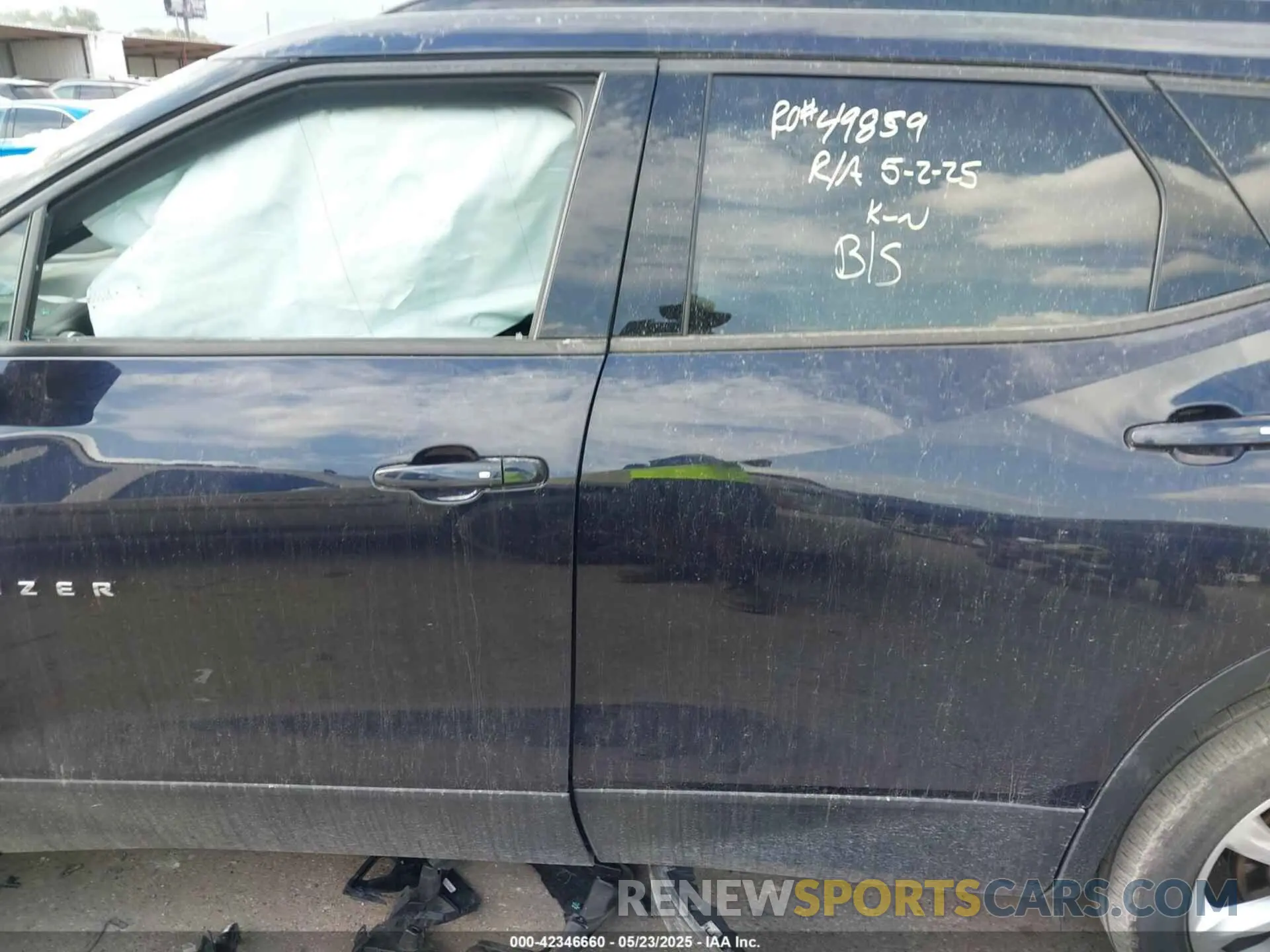 14 Photograph of a damaged car 3GNKBDRS3LS555625 CHEVROLET BLAZER 2020
