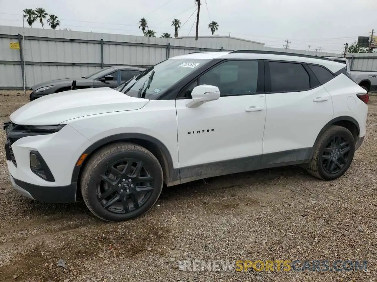 1 Photograph of a damaged car 3GNKBDRS3LS705068 CHEVROLET BLAZER 2020