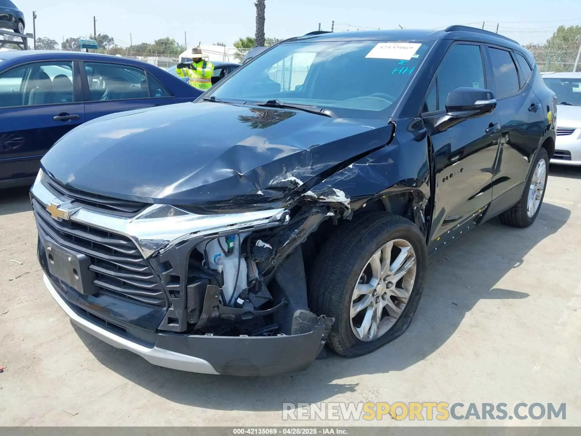 2 Photograph of a damaged car 3GNKBDRS4LS587189 CHEVROLET BLAZER 2020