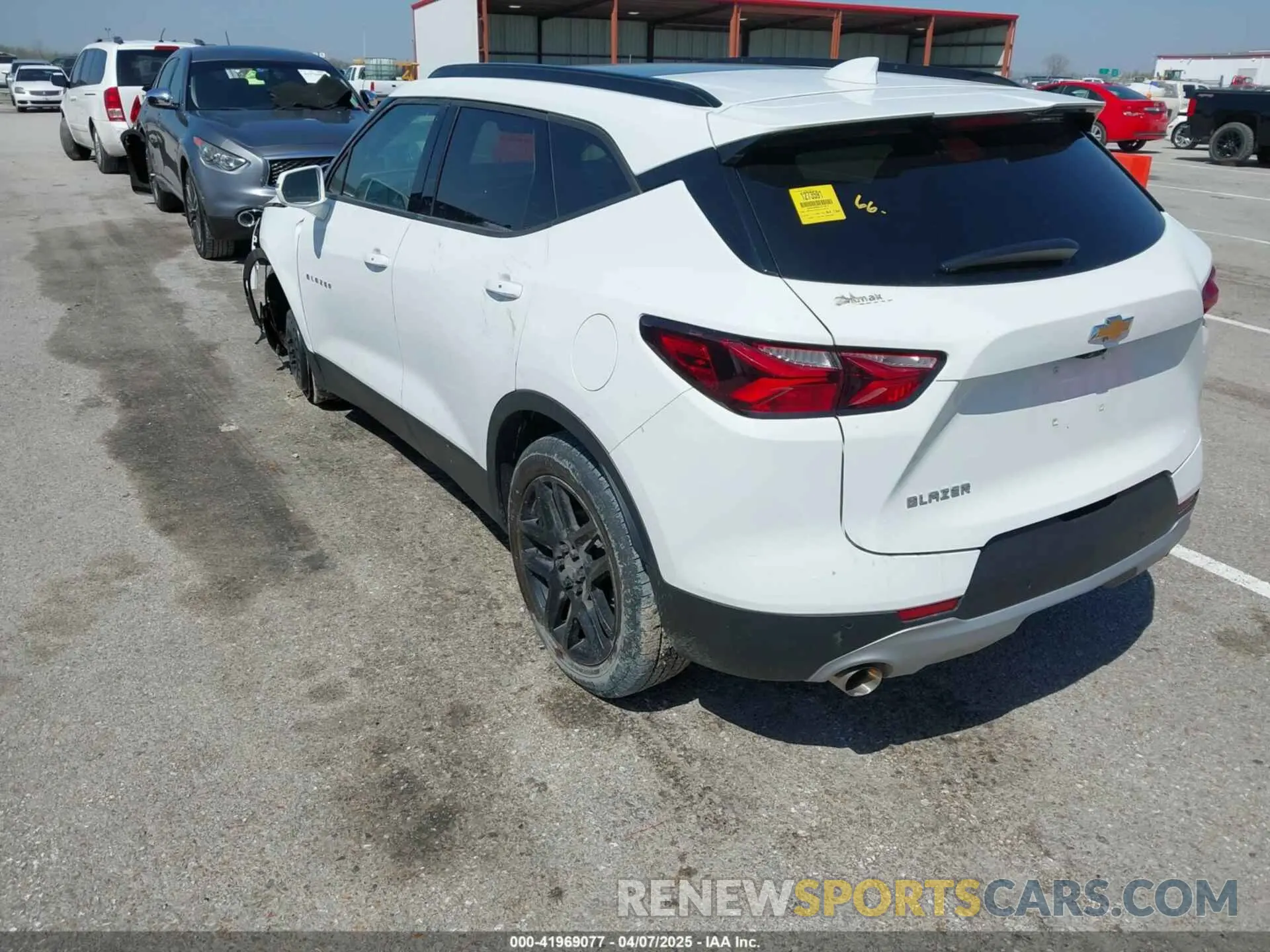 3 Photograph of a damaged car 3GNKBDRS4LS713275 CHEVROLET BLAZER 2020