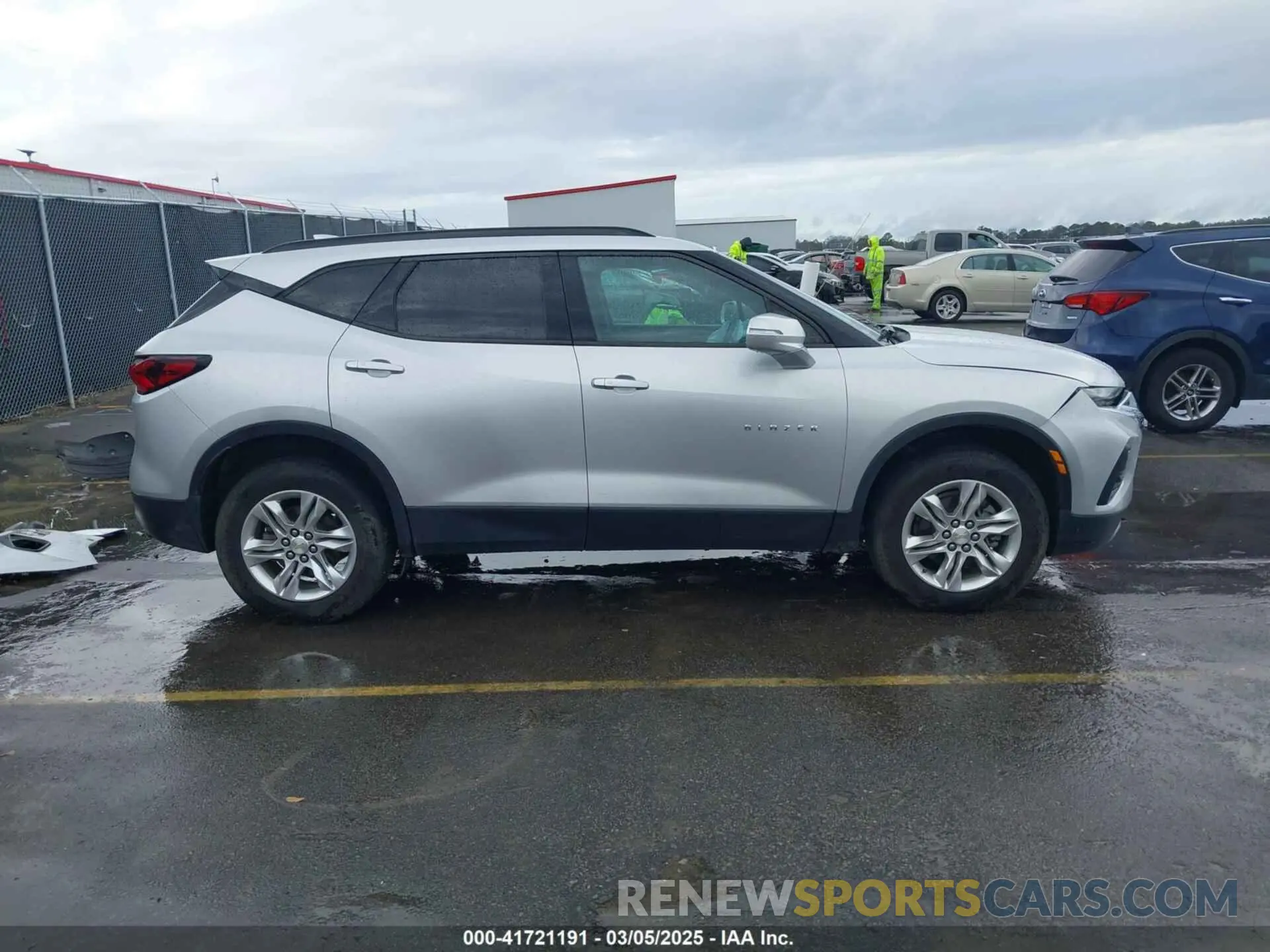 14 Photograph of a damaged car 3GNKBDRS5LS592451 CHEVROLET BLAZER 2020