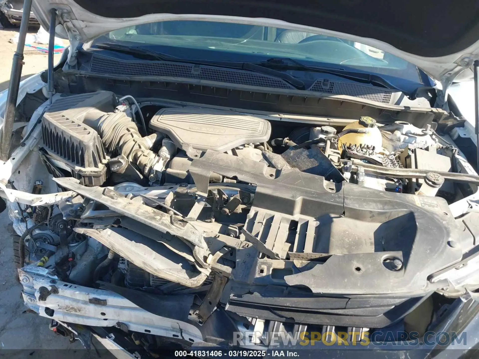 10 Photograph of a damaged car 3GNKBDRS5LS632592 CHEVROLET BLAZER 2020