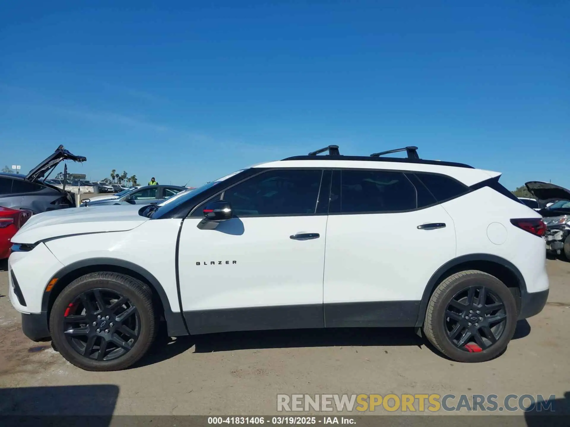 15 Photograph of a damaged car 3GNKBDRS5LS632592 CHEVROLET BLAZER 2020