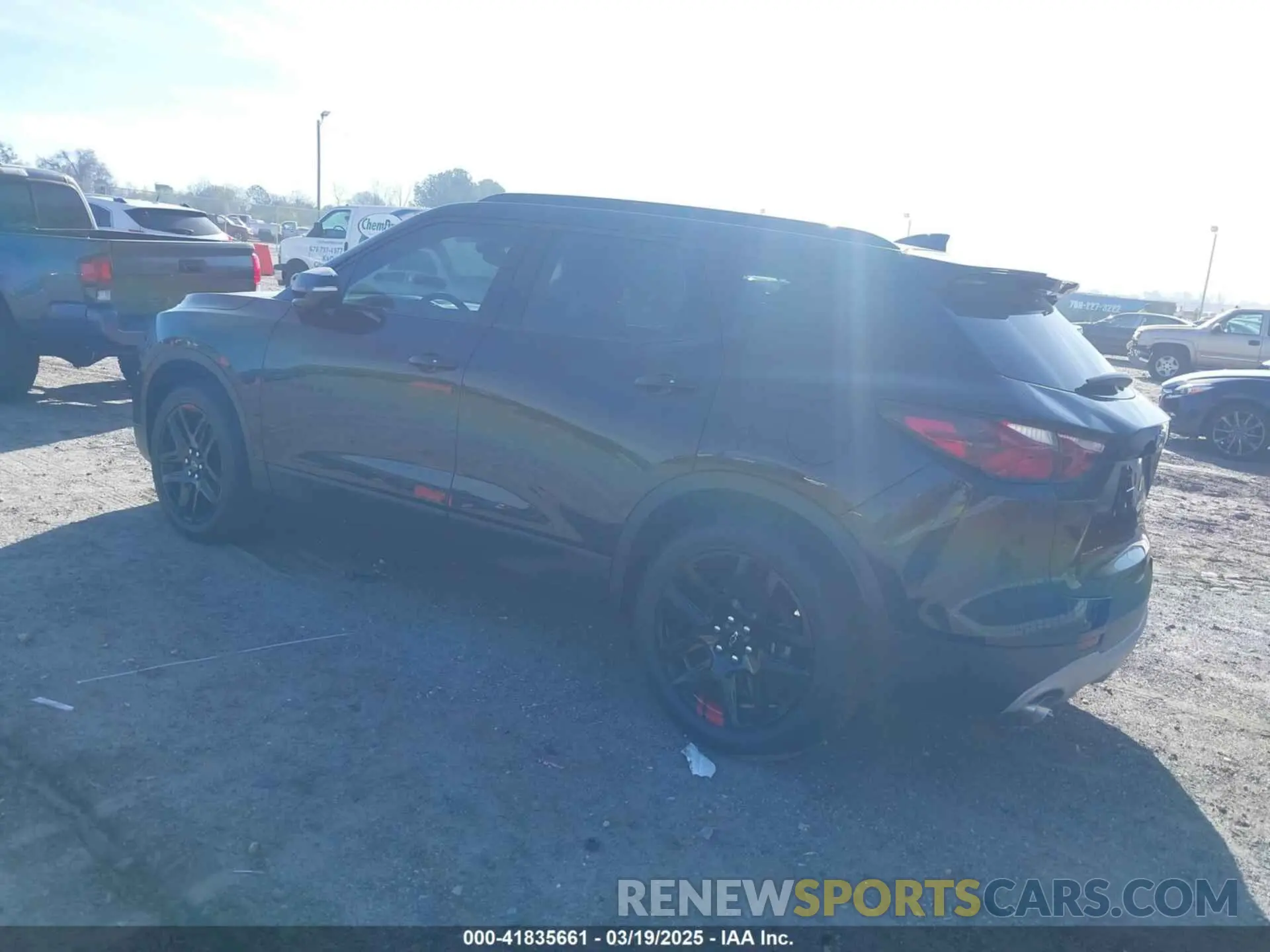 3 Photograph of a damaged car 3GNKBDRS5LS695899 CHEVROLET BLAZER 2020