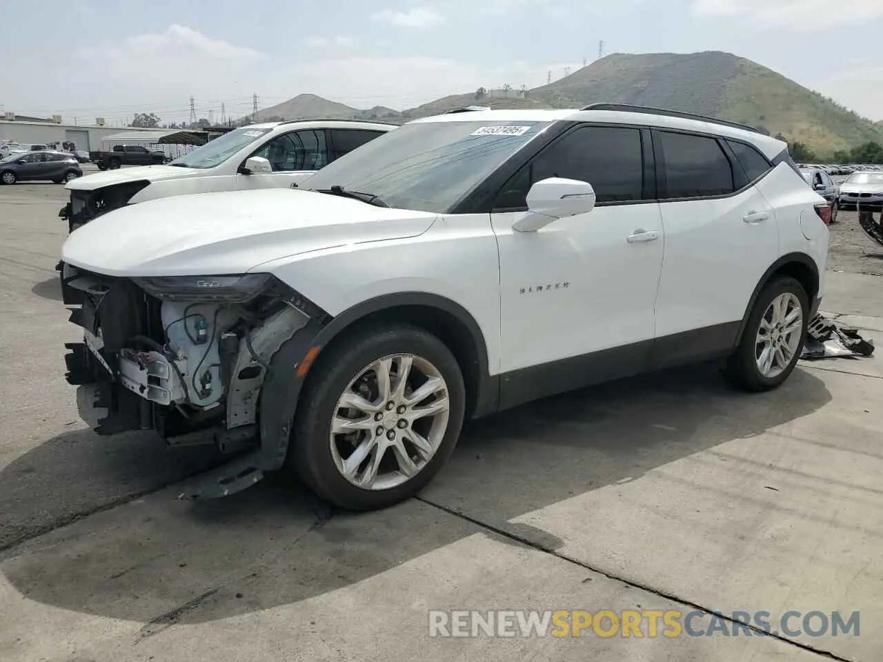 1 Photograph of a damaged car 3GNKBDRS8LS635664 CHEVROLET BLAZER 2020