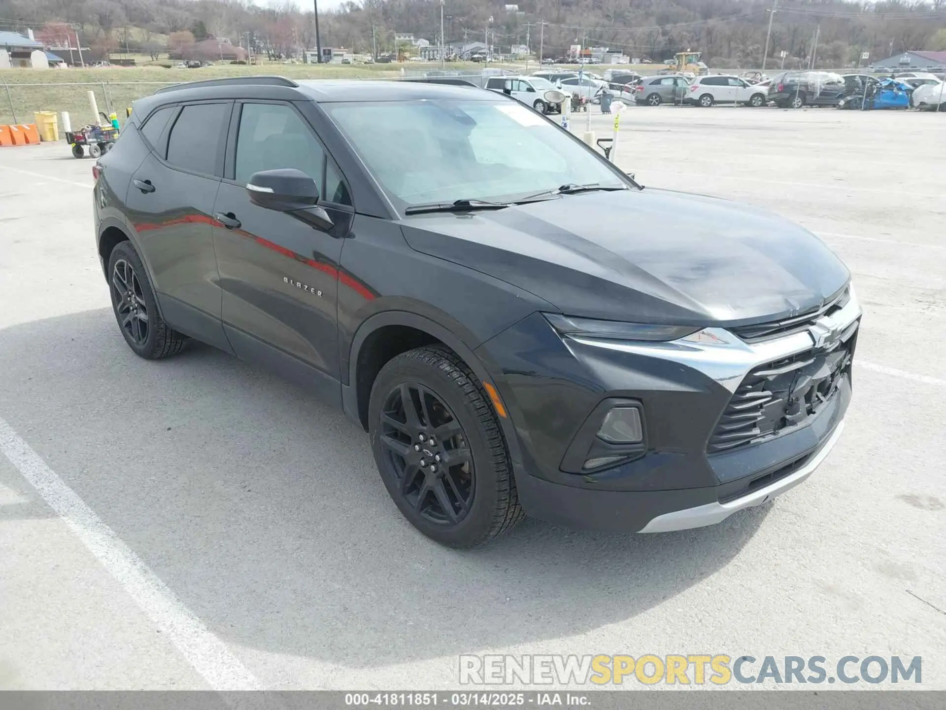 1 Photograph of a damaged car 3GNKBDRS8LS671323 CHEVROLET BLAZER 2020