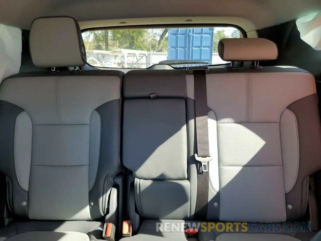 10 Photograph of a damaged car 3GNKBDRS9LS588421 CHEVROLET BLAZER 2020
