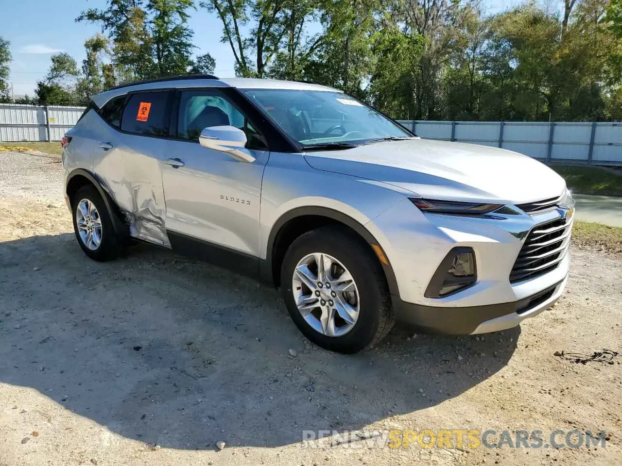 4 Photograph of a damaged car 3GNKBDRS9LS588421 CHEVROLET BLAZER 2020