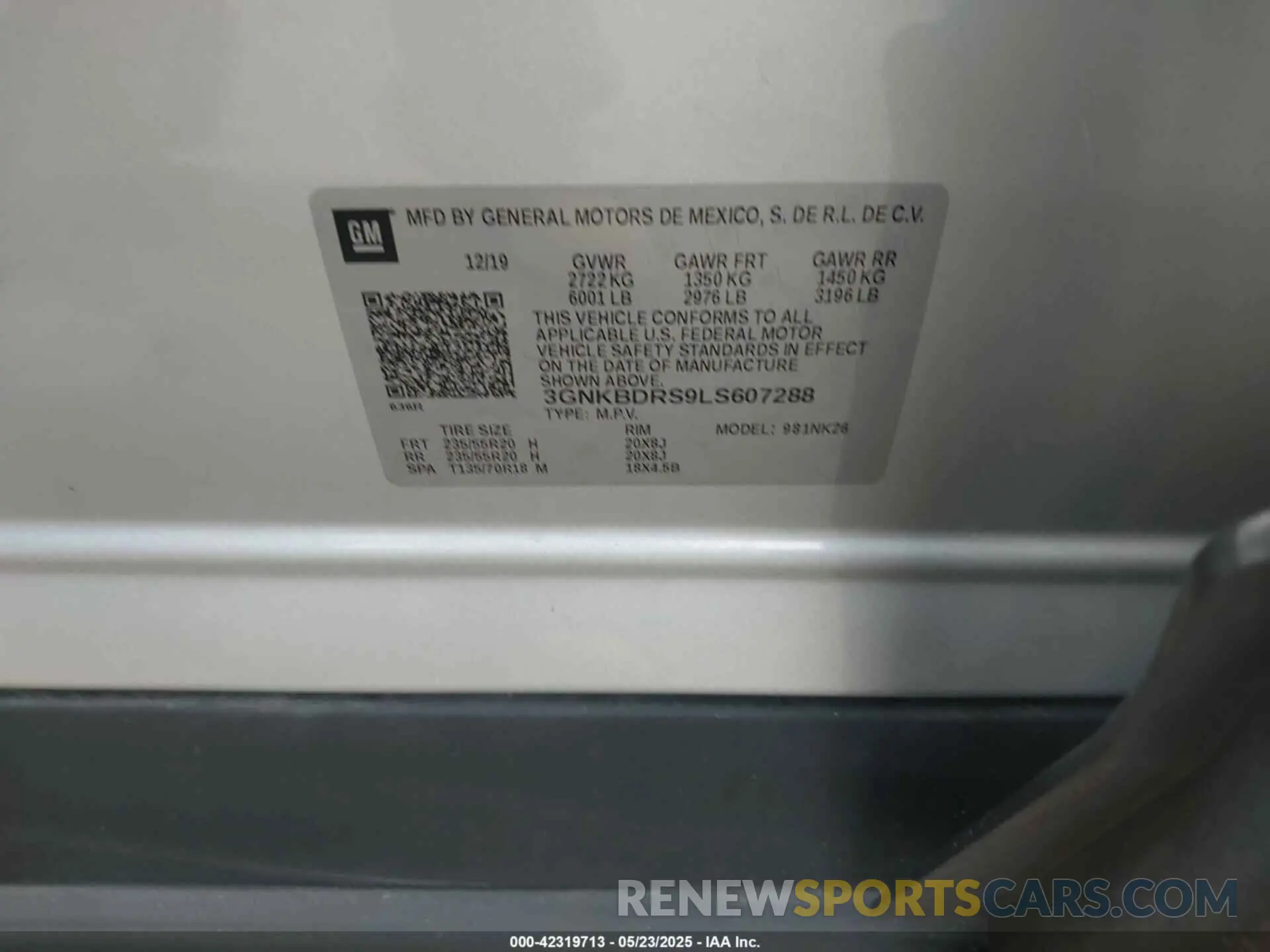 9 Photograph of a damaged car 3GNKBDRS9LS607288 CHEVROLET BLAZER 2020