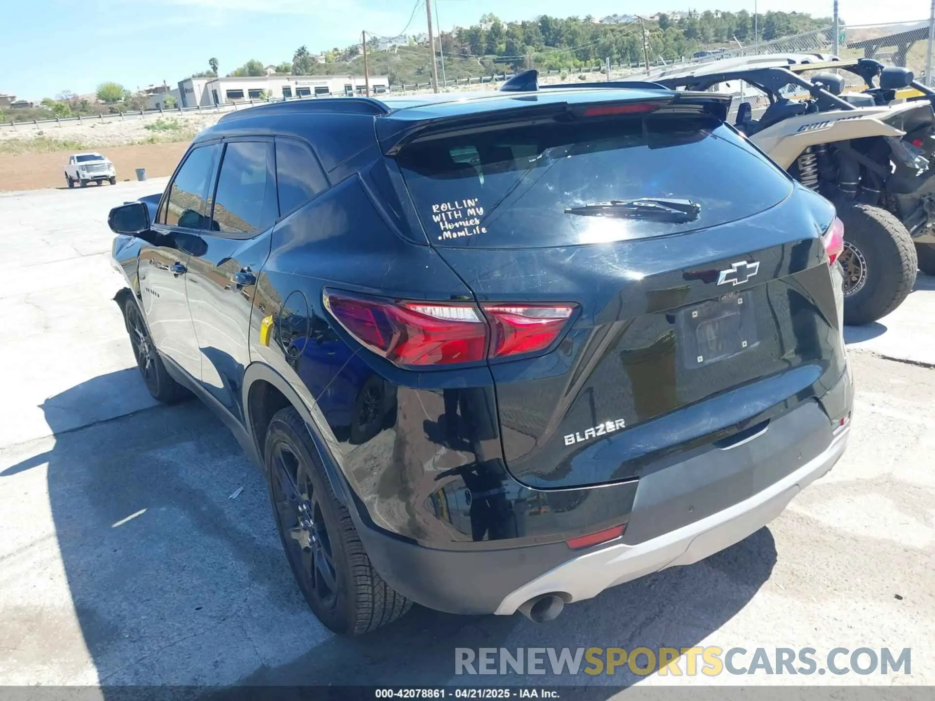 3 Photograph of a damaged car 3GNKBDRSXLS563480 CHEVROLET BLAZER 2020
