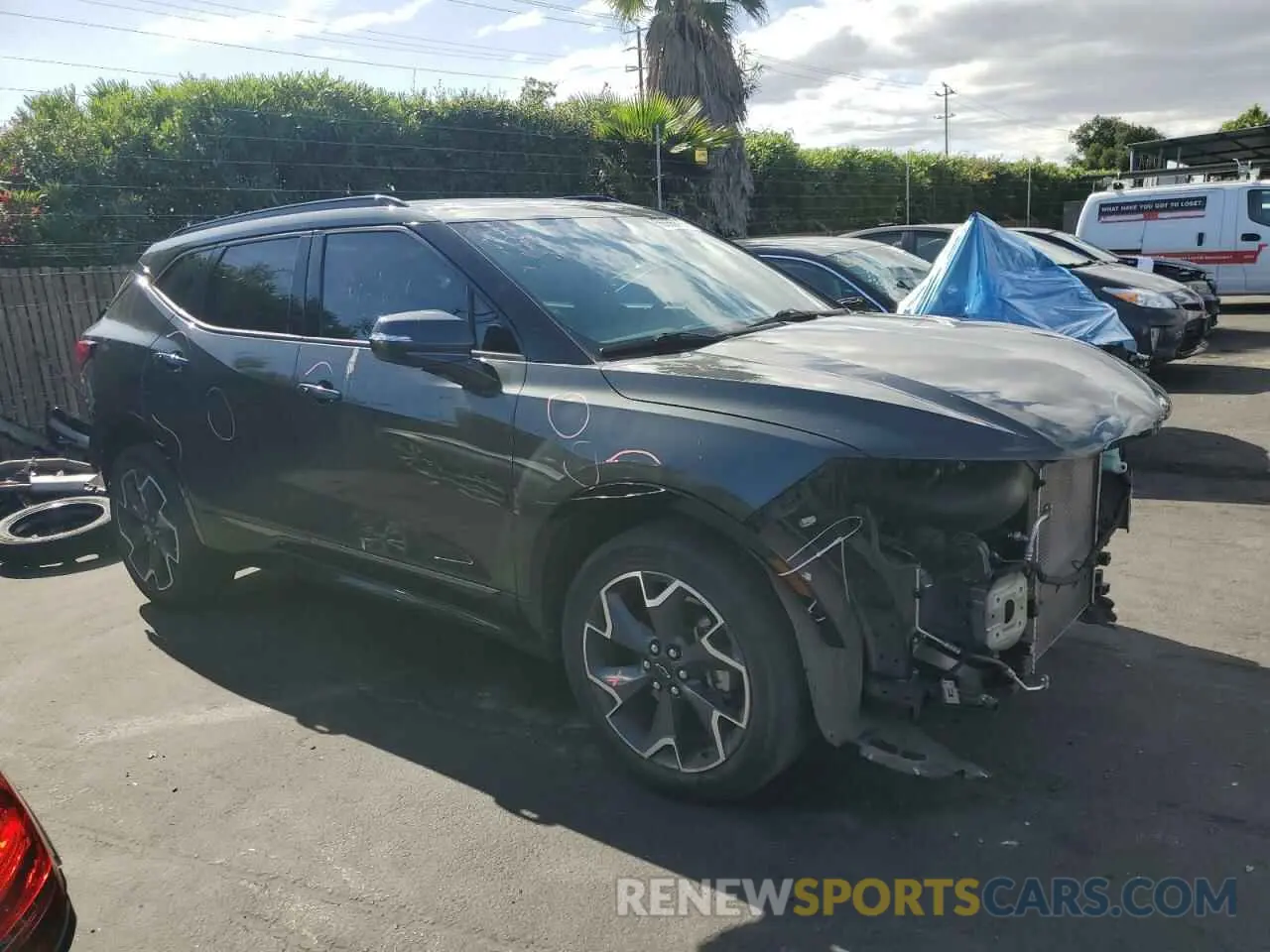 4 Photograph of a damaged car 3GNKBERS0LS639987 CHEVROLET BLAZER 2020