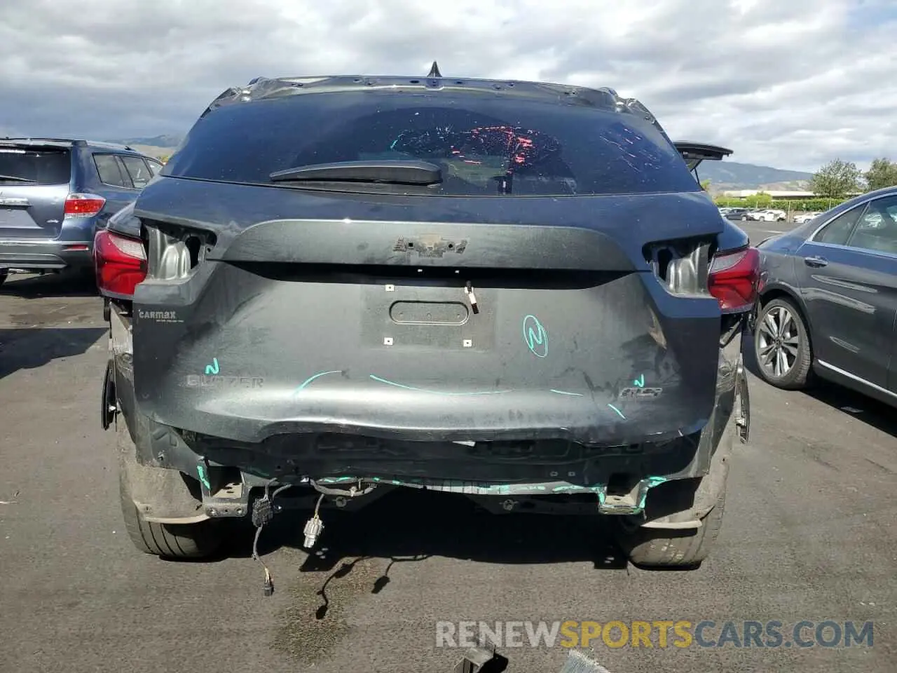 6 Photograph of a damaged car 3GNKBERS0LS639987 CHEVROLET BLAZER 2020
