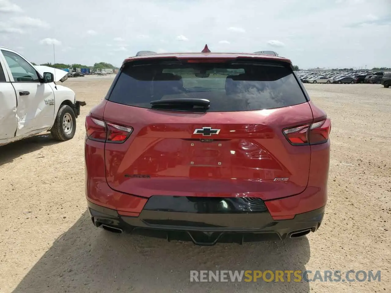 6 Photograph of a damaged car 3GNKBERS0LS649337 CHEVROLET BLAZER 2020