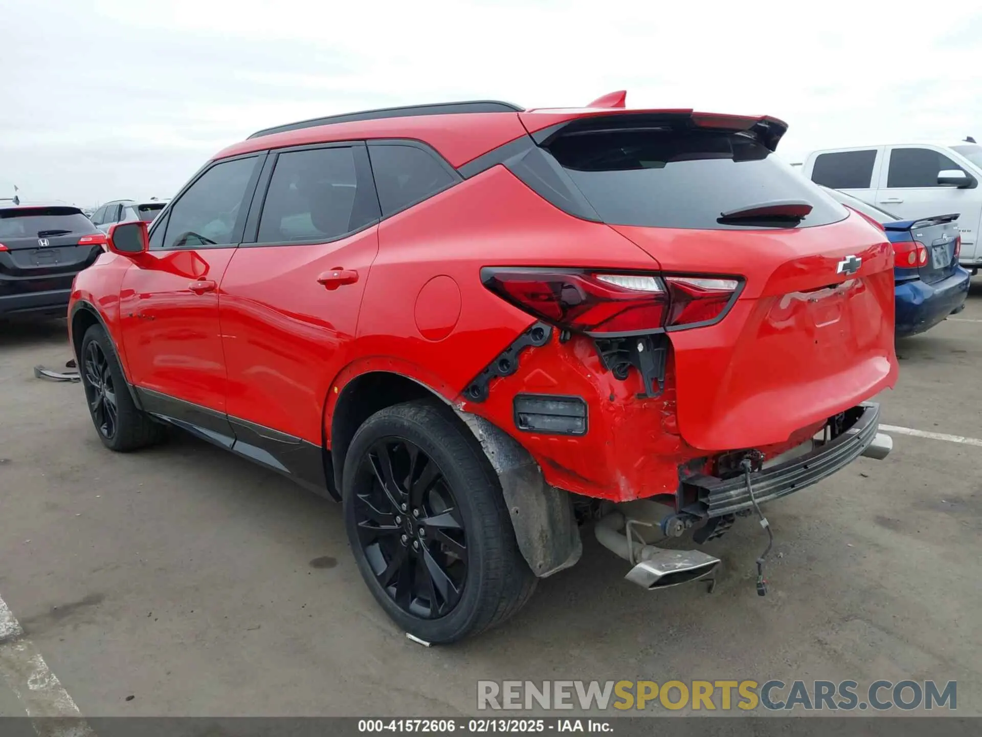 3 Photograph of a damaged car 3GNKBERS1LS596325 CHEVROLET BLAZER 2020
