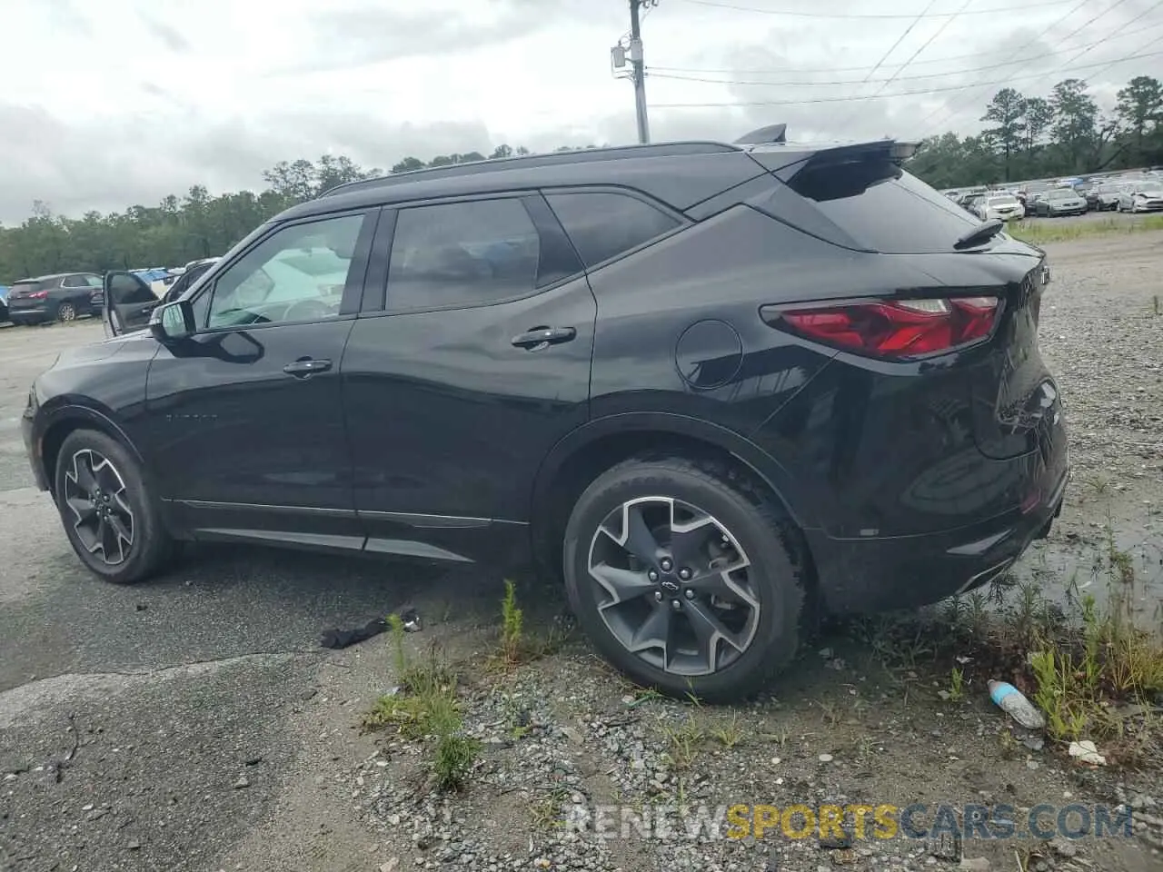 2 Photograph of a damaged car 3GNKBERS2LS590940 CHEVROLET BLAZER 2020