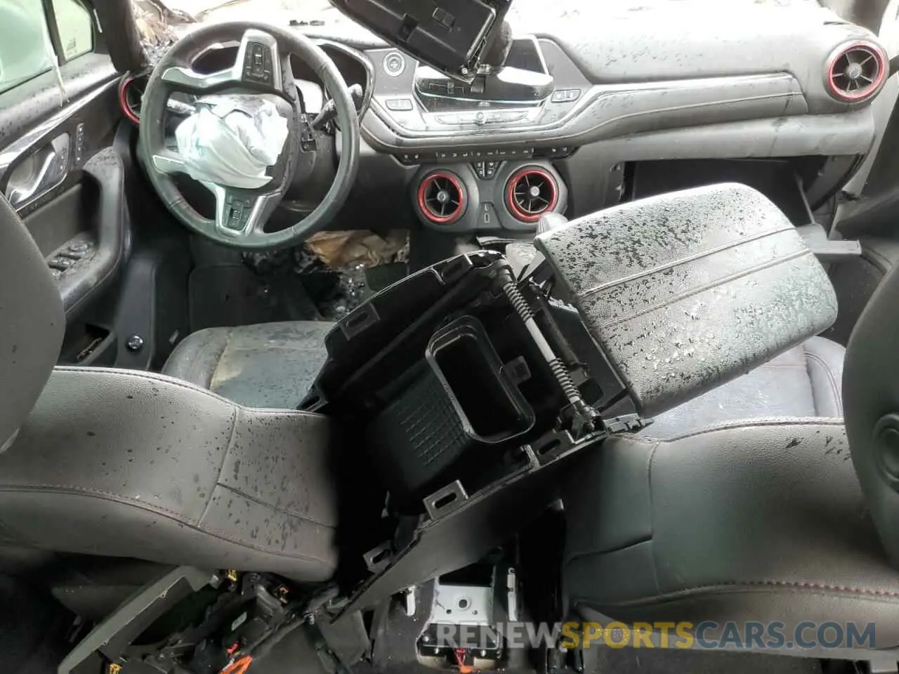 8 Photograph of a damaged car 3GNKBERS2LS631437 CHEVROLET BLAZER 2020