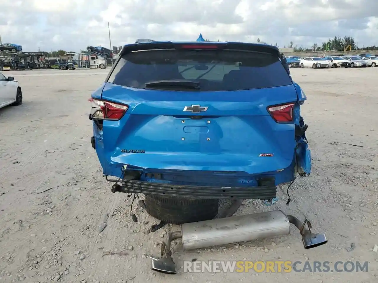 6 Photograph of a damaged car 3GNKBERS3LS556182 CHEVROLET BLAZER 2020