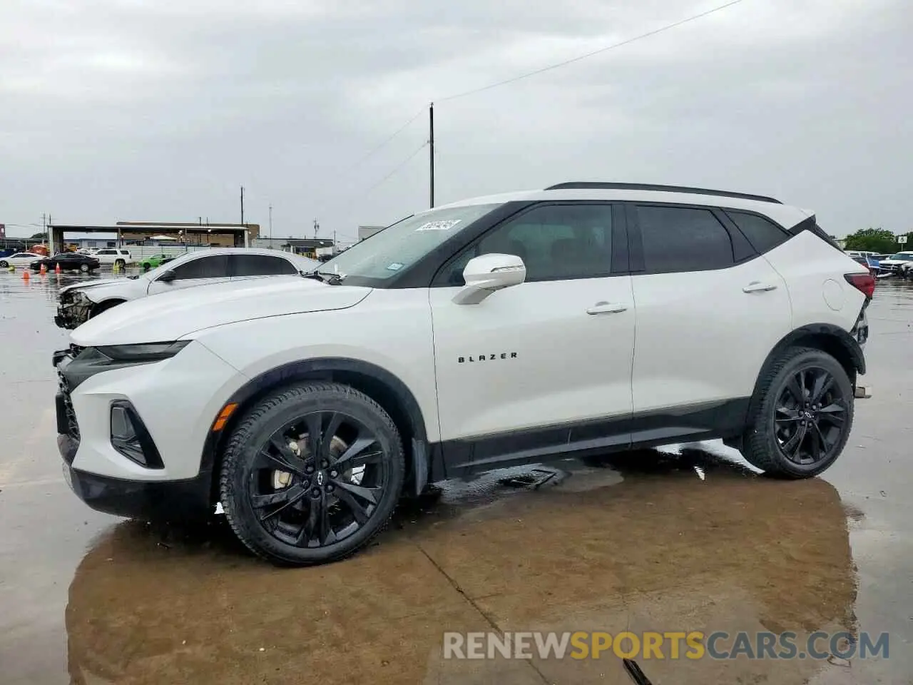 1 Photograph of a damaged car 3GNKBERS4LS586243 CHEVROLET BLAZER 2020