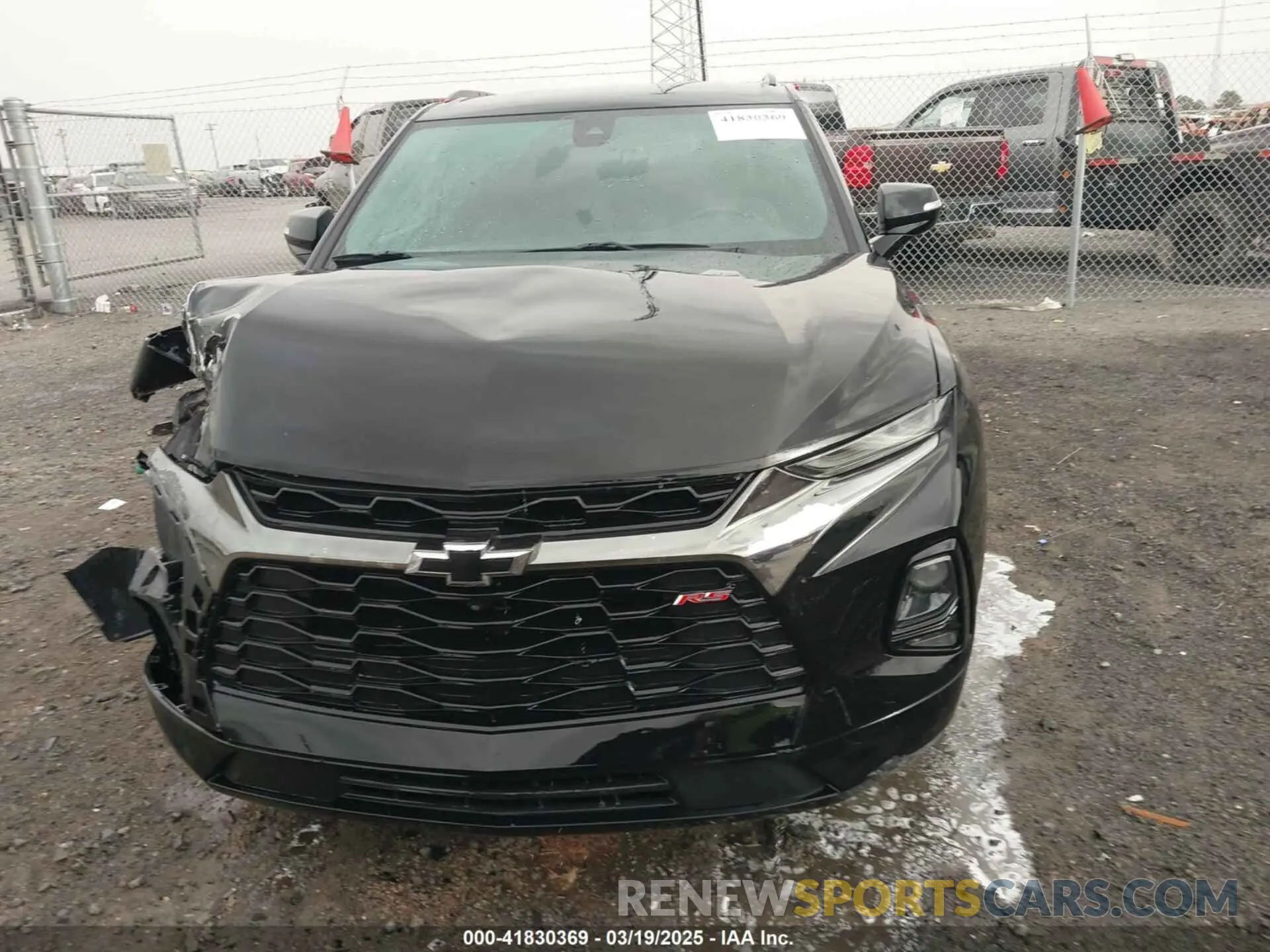 12 Photograph of a damaged car 3GNKBERS4LS647266 CHEVROLET BLAZER 2020
