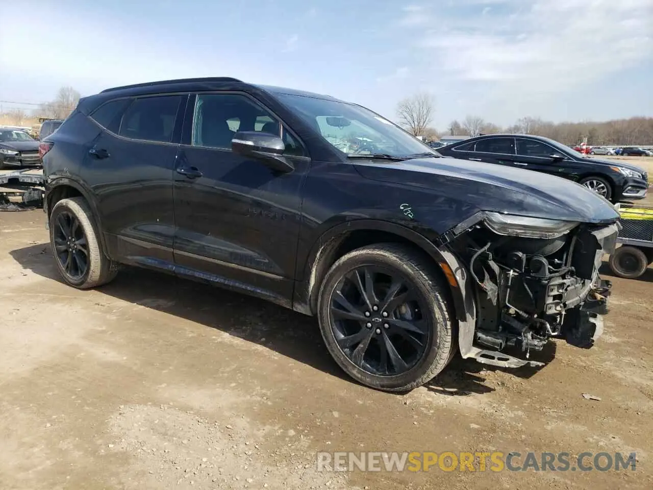 4 Photograph of a damaged car 3GNKBERS6LS718645 CHEVROLET BLAZER 2020