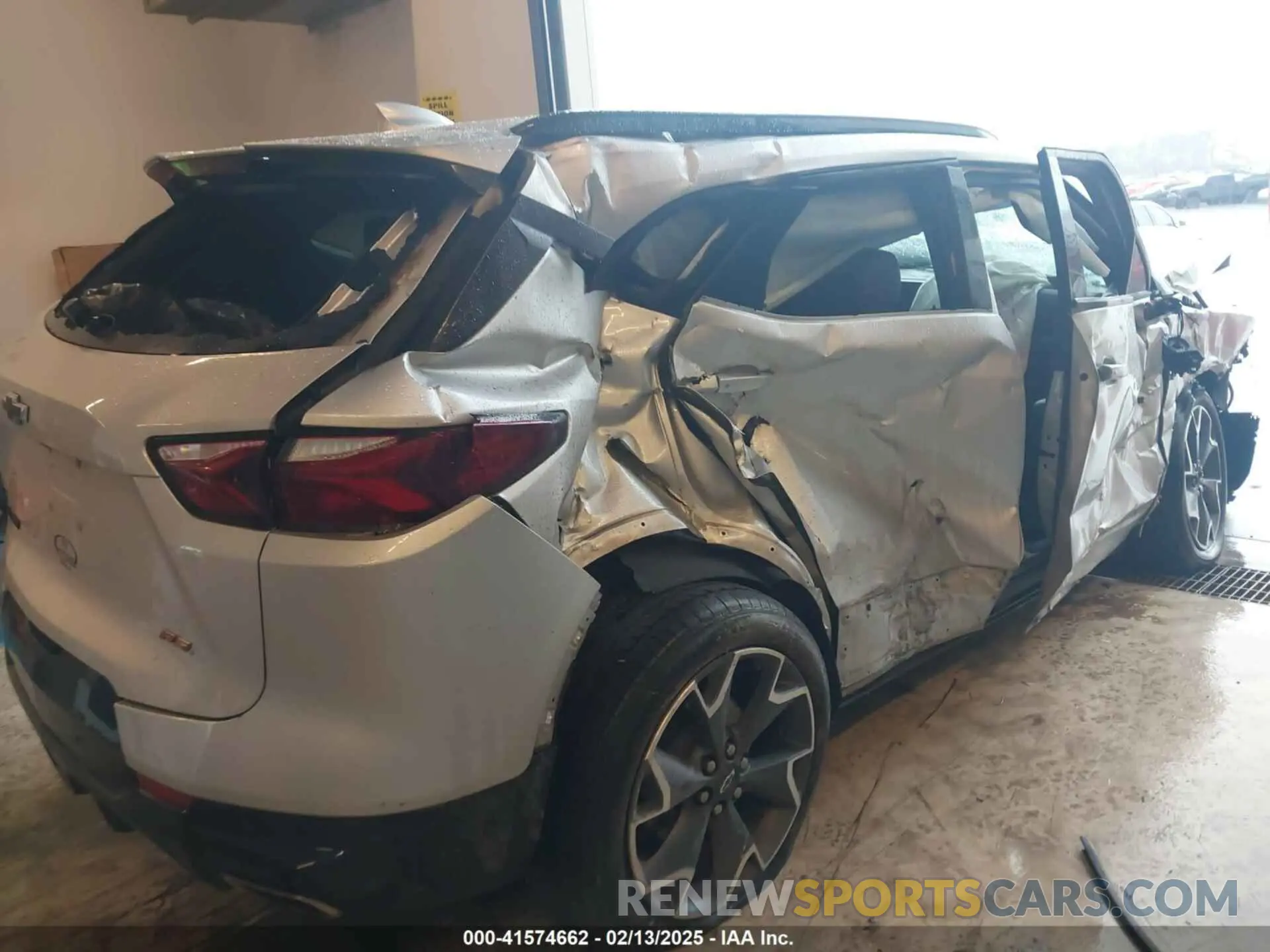6 Photograph of a damaged car 3GNKBERS7LS549168 CHEVROLET BLAZER 2020