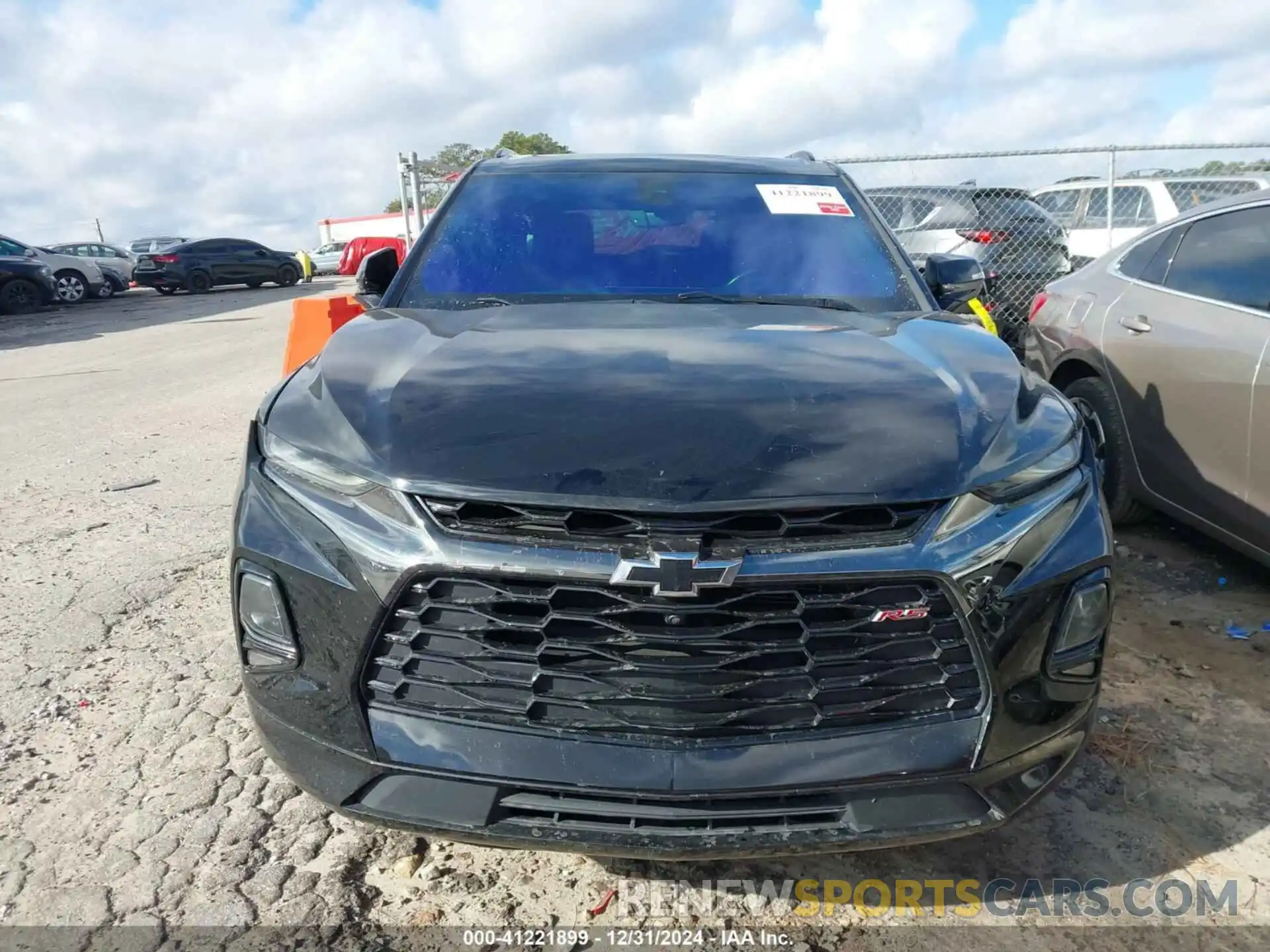 11 Photograph of a damaged car 3GNKBERS7LS655135 CHEVROLET BLAZER 2020