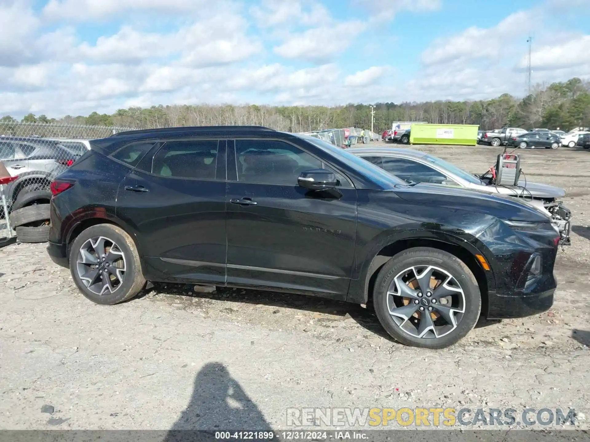 12 Photograph of a damaged car 3GNKBERS7LS655135 CHEVROLET BLAZER 2020