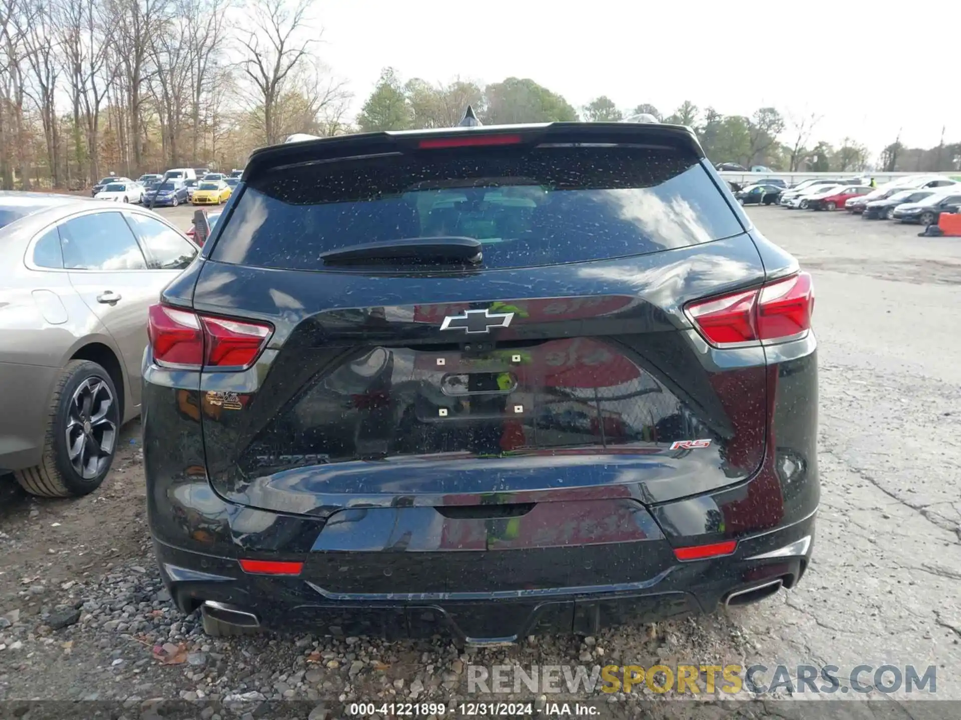 15 Photograph of a damaged car 3GNKBERS7LS655135 CHEVROLET BLAZER 2020