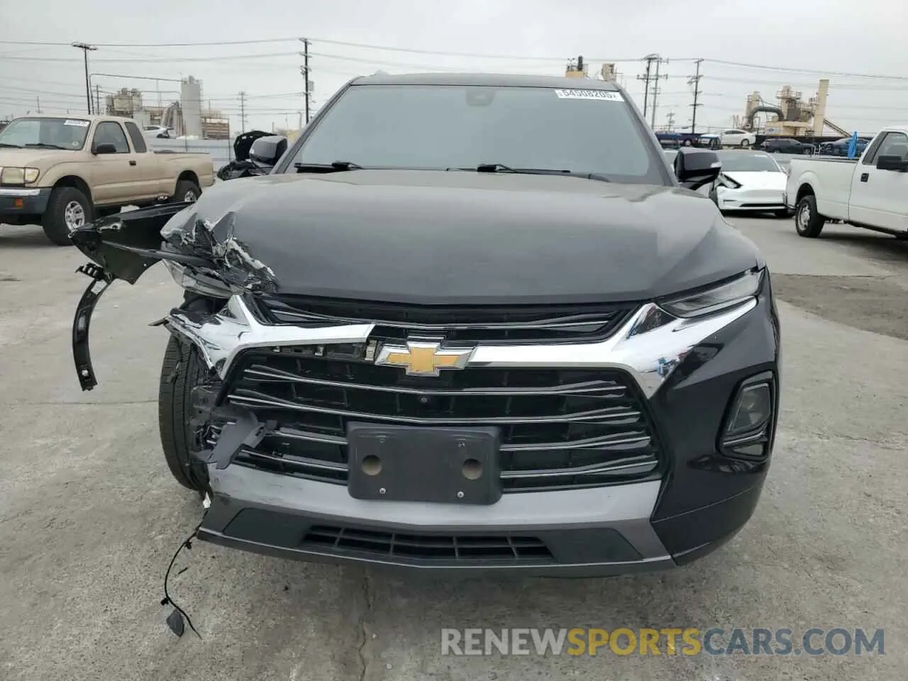 5 Photograph of a damaged car 3GNKBFRS6LS557834 CHEVROLET BLAZER 2020