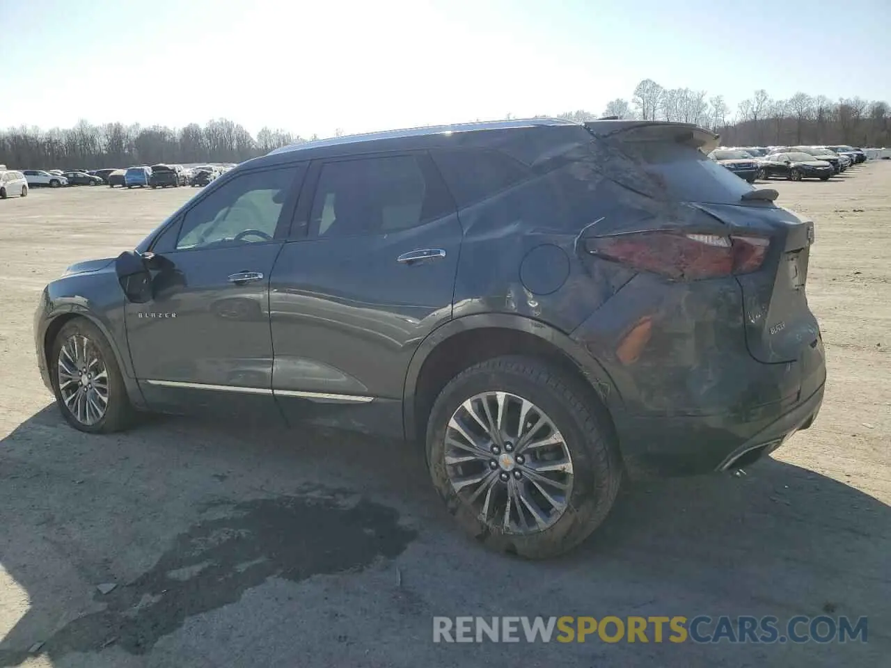 2 Photograph of a damaged car 3GNKBFRS7LS617118 CHEVROLET BLAZER 2020