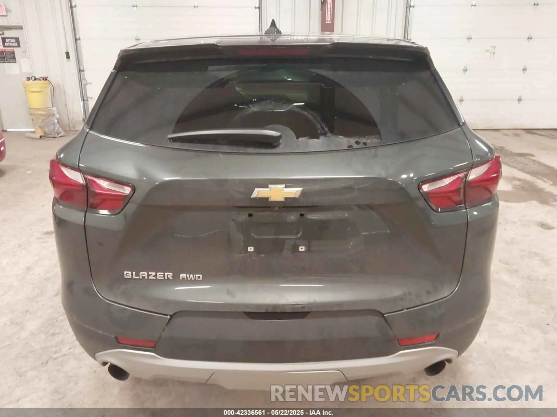 16 Photograph of a damaged car 3GNKBHR40LS632170 CHEVROLET BLAZER 2020