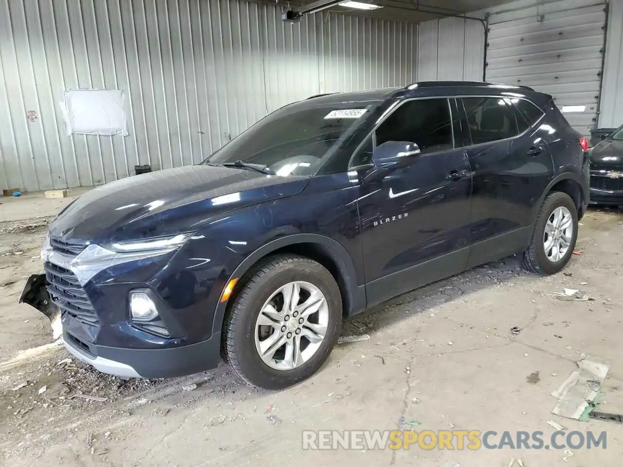 1 Photograph of a damaged car 3GNKBHR42LS688790 CHEVROLET BLAZER 2020