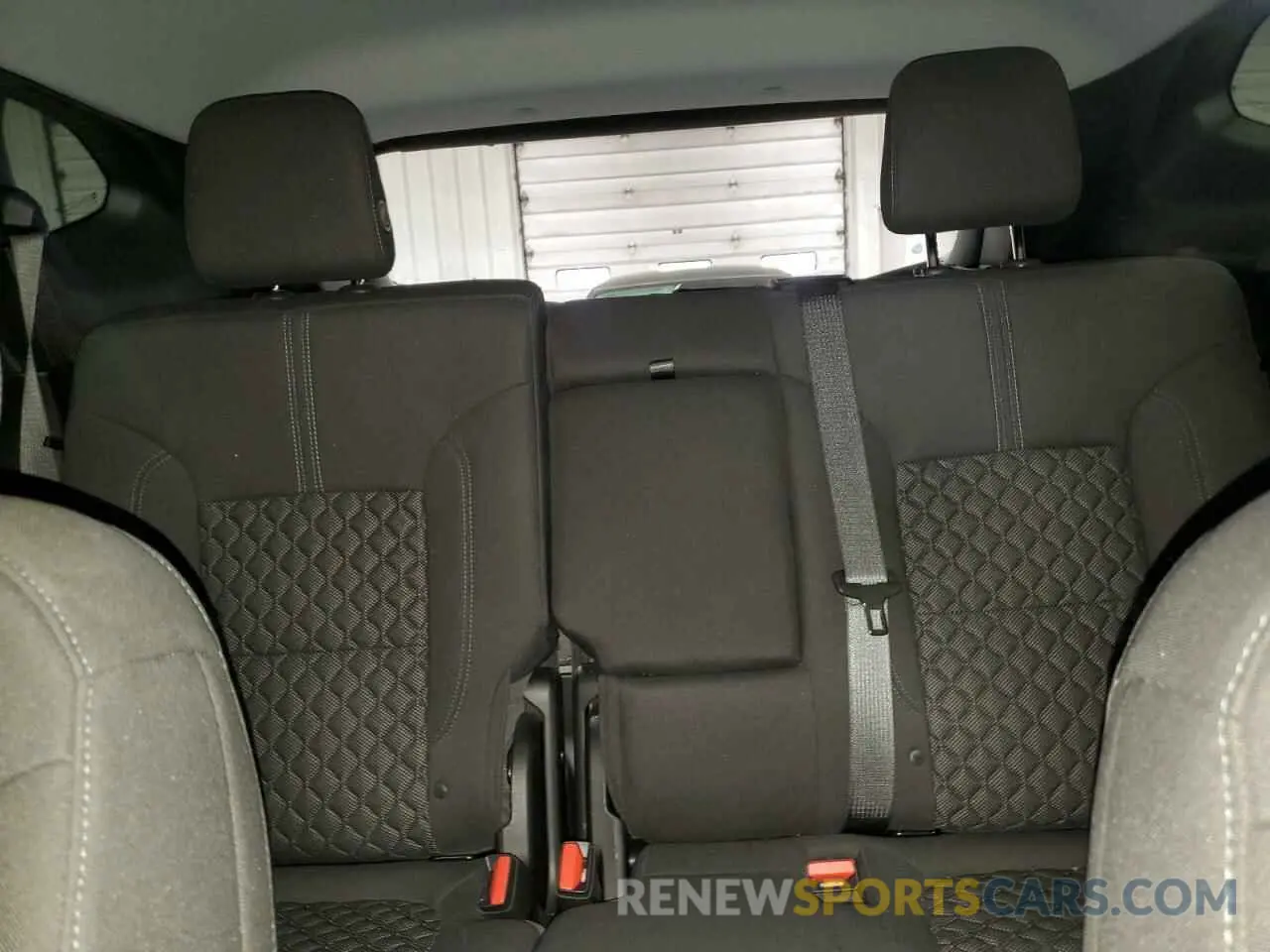 10 Photograph of a damaged car 3GNKBHR42LS688790 CHEVROLET BLAZER 2020