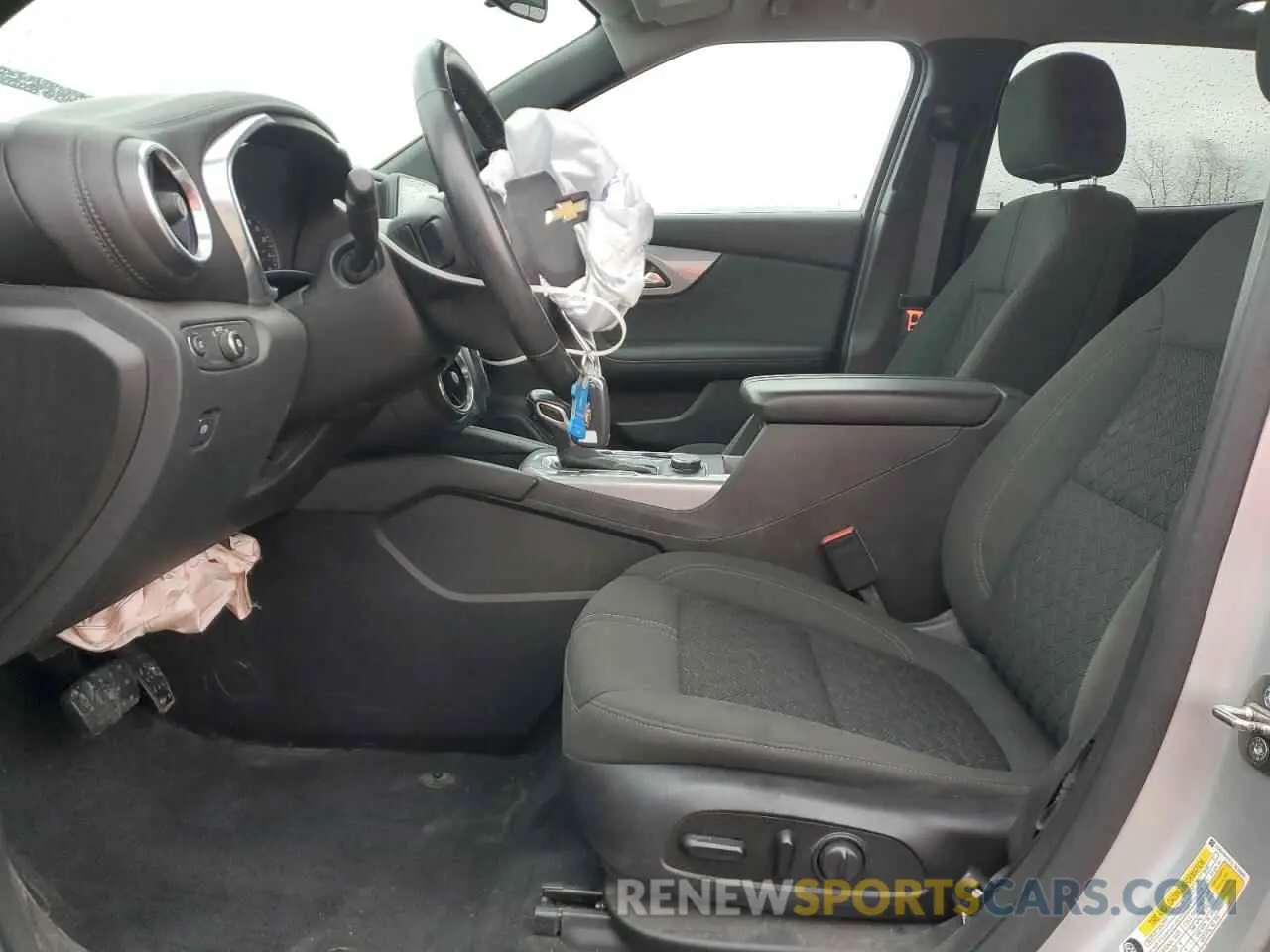 7 Photograph of a damaged car 3GNKBHRS1LS618065 CHEVROLET BLAZER 2020