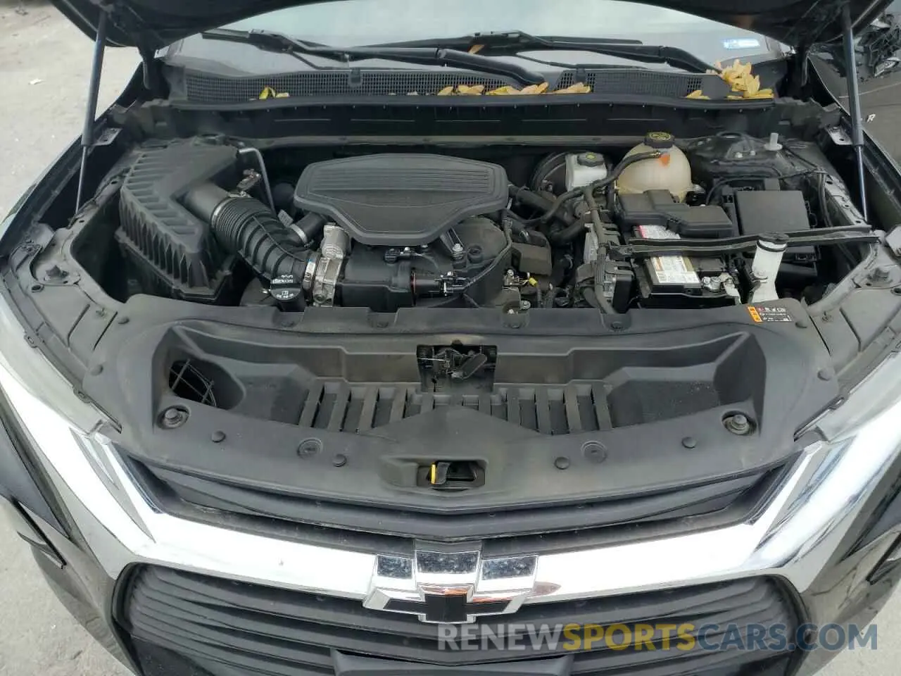 12 Photograph of a damaged car 3GNKBHRS2LS718997 CHEVROLET BLAZER 2020