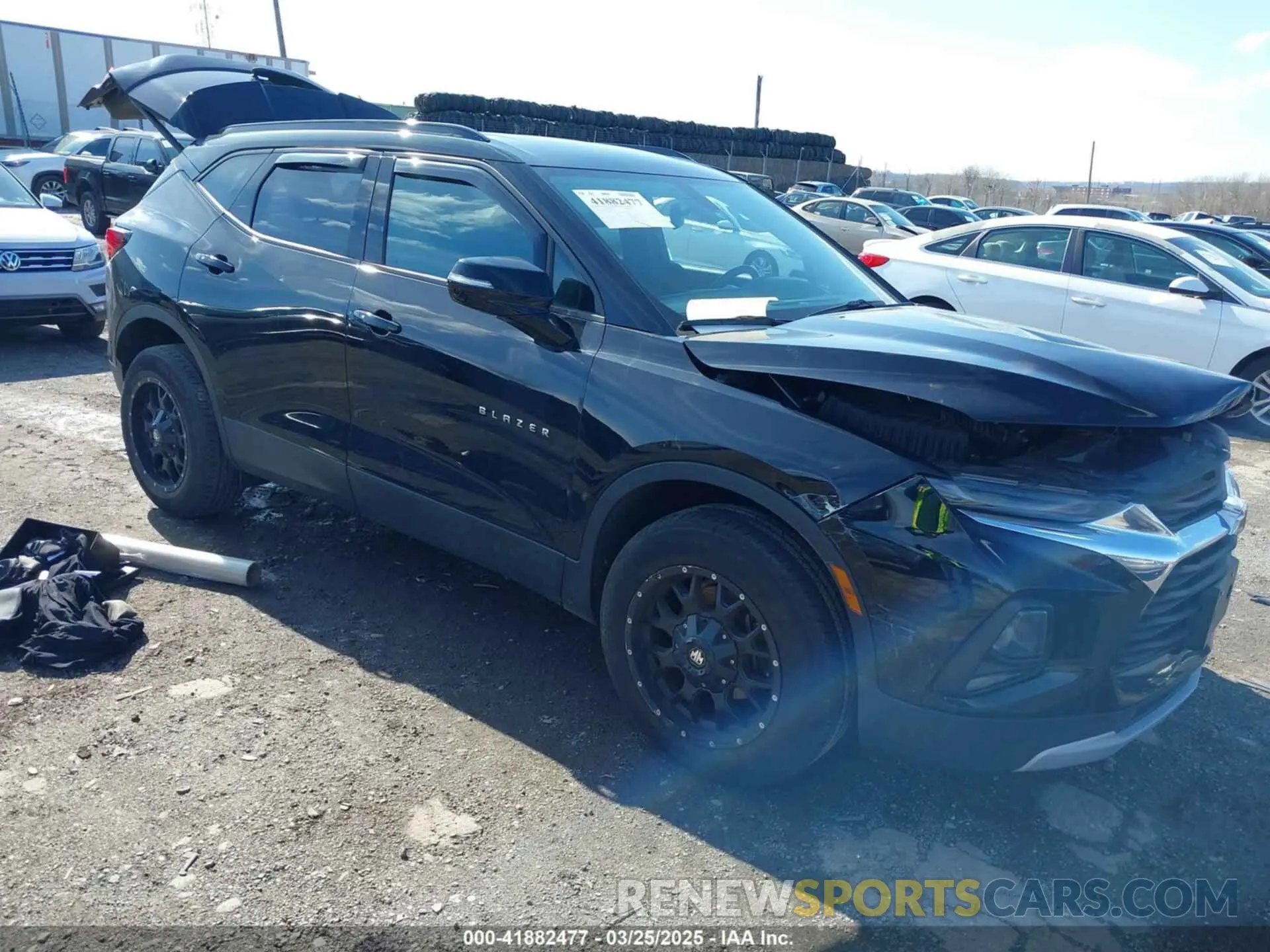 1 Photograph of a damaged car 3GNKBHRS5LS678981 CHEVROLET BLAZER 2020