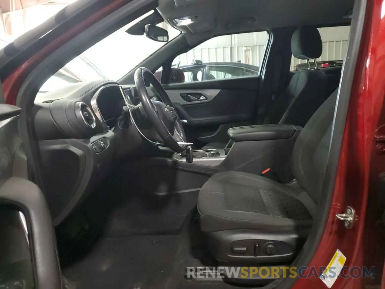 7 Photograph of a damaged car 3GNKBHRS8LS561251 CHEVROLET BLAZER 2020