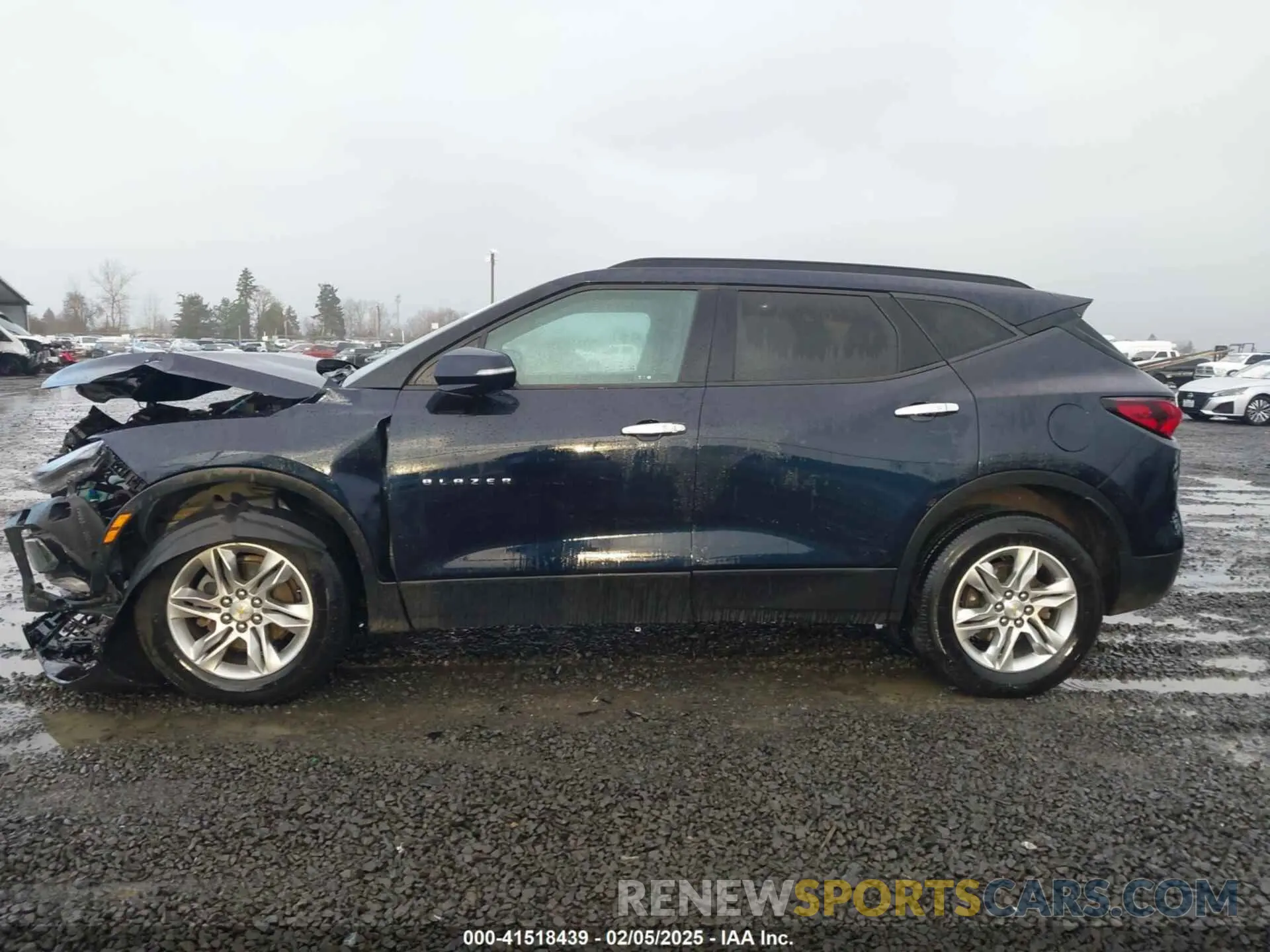 14 Photograph of a damaged car 3GNKBHRS8LS569222 CHEVROLET BLAZER 2020