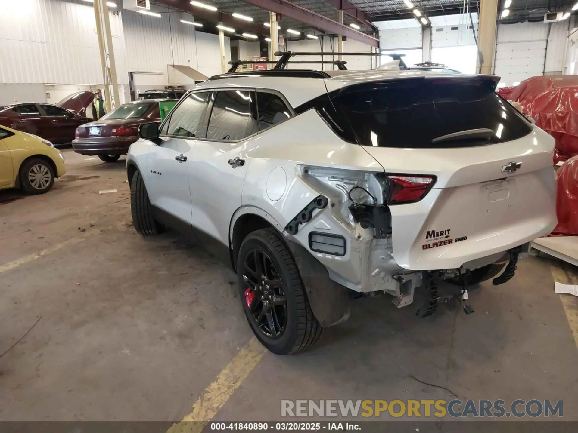 3 Photograph of a damaged car 3GNKBHRS9LS612174 CHEVROLET BLAZER 2020