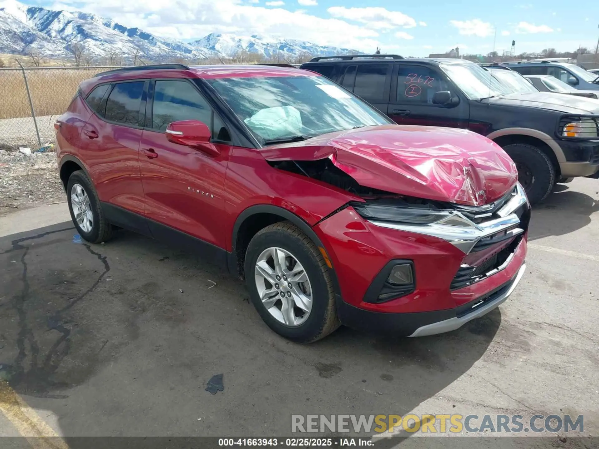 1 Photograph of a damaged car 3GNKBHRSXLS618131 CHEVROLET BLAZER 2020