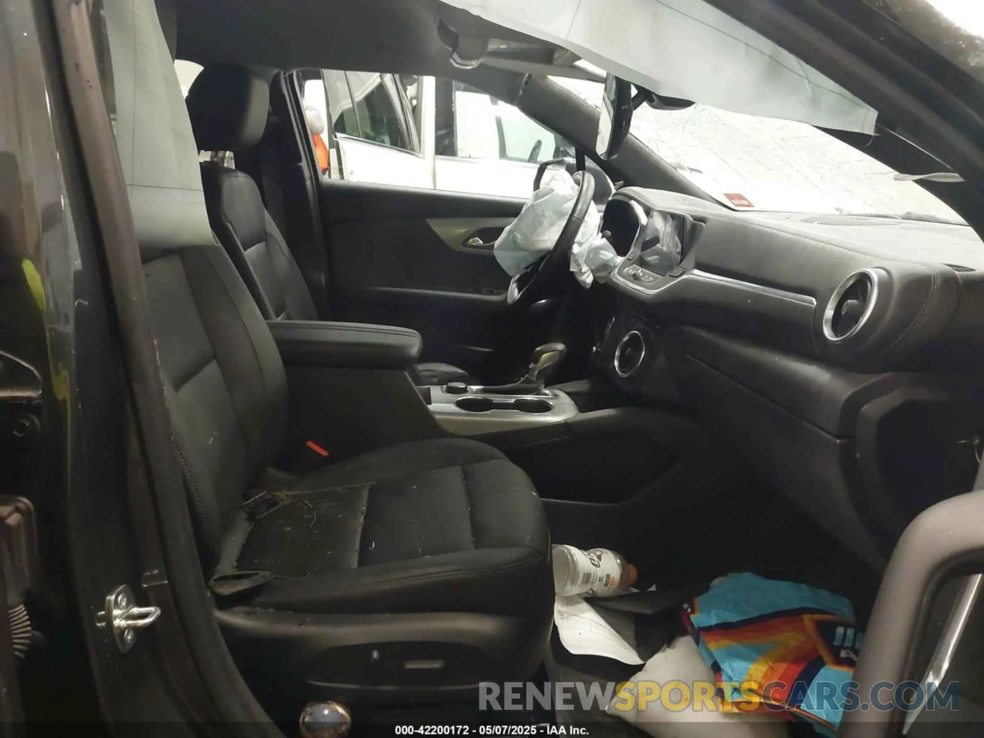 5 Photograph of a damaged car 3GNKBJR46LS655282 CHEVROLET BLAZER 2020